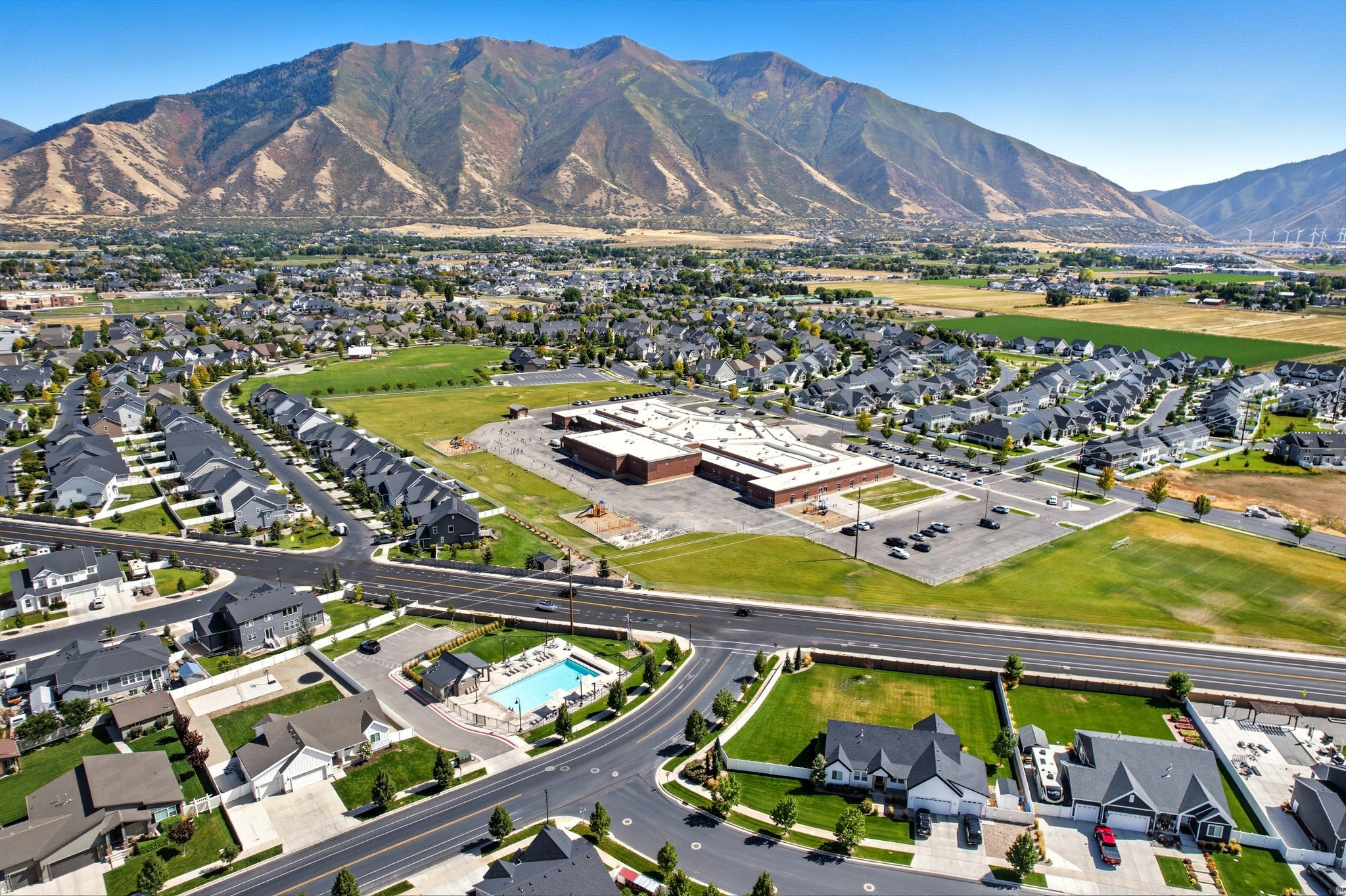 MAPLETON GROVE - Residential