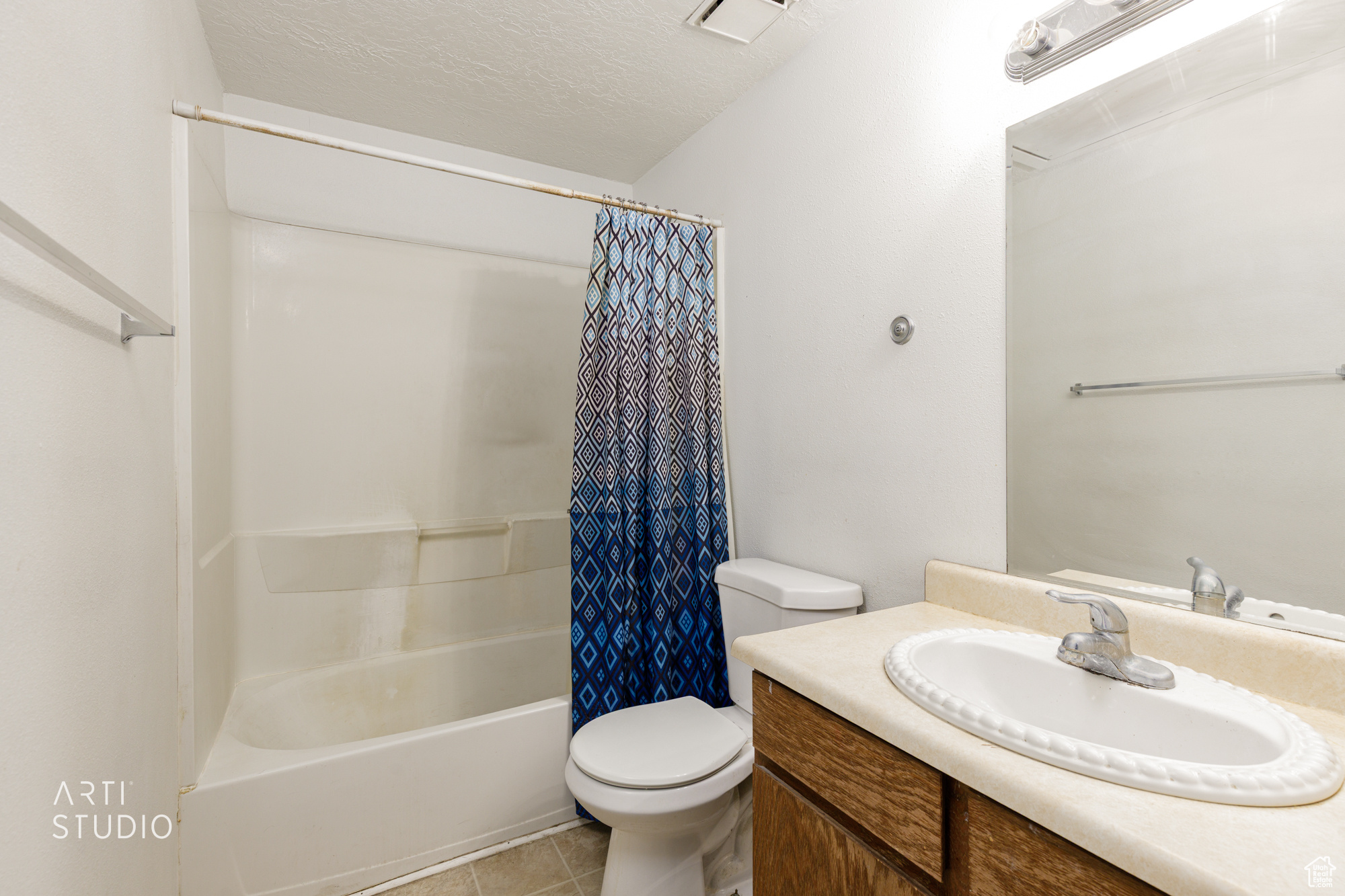 SPRINGTREE GARDENS CONDO - Residential