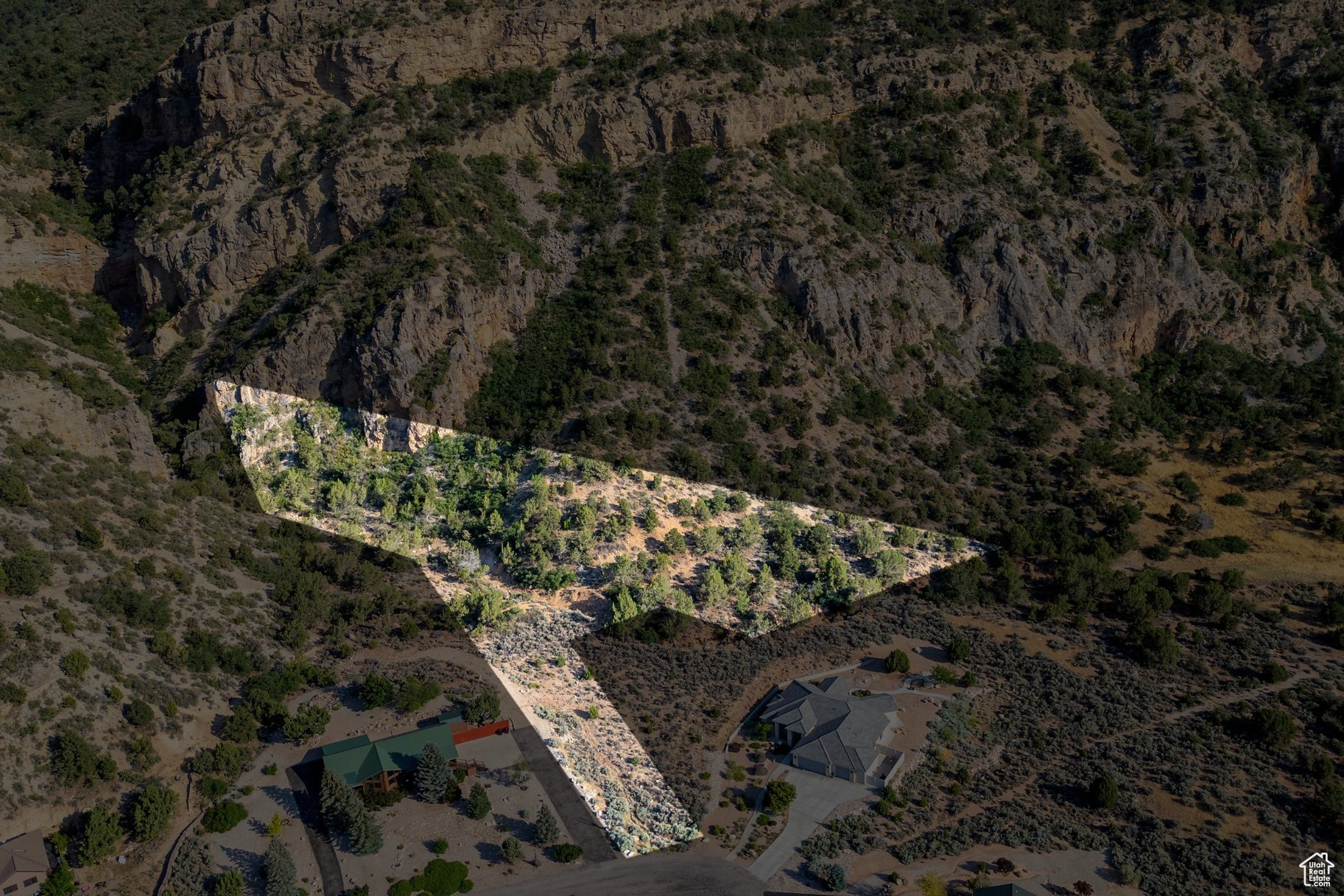 CHEKSHANI CLIFFS - Land