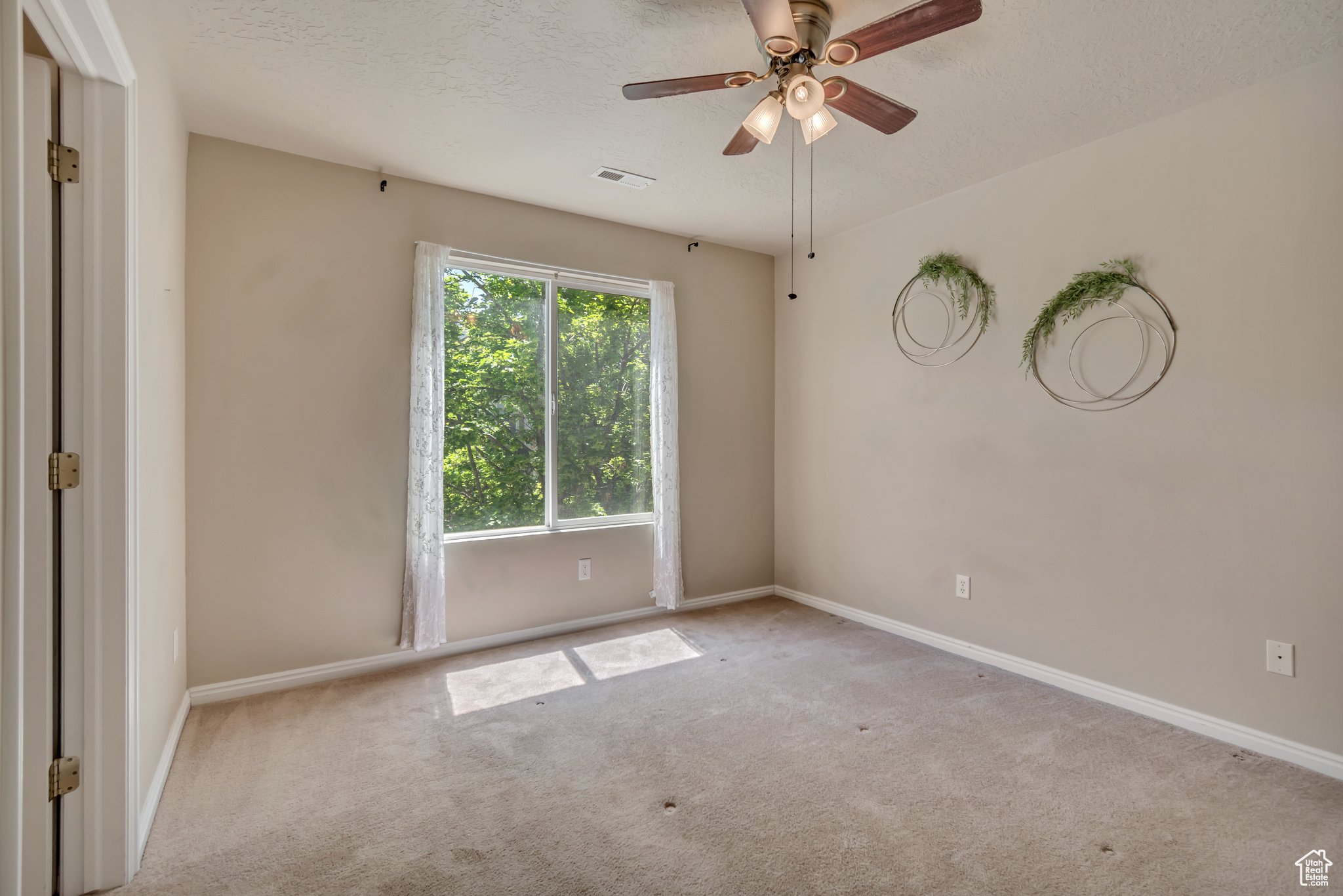 VINTAGE ON THE BLUFF - Residential