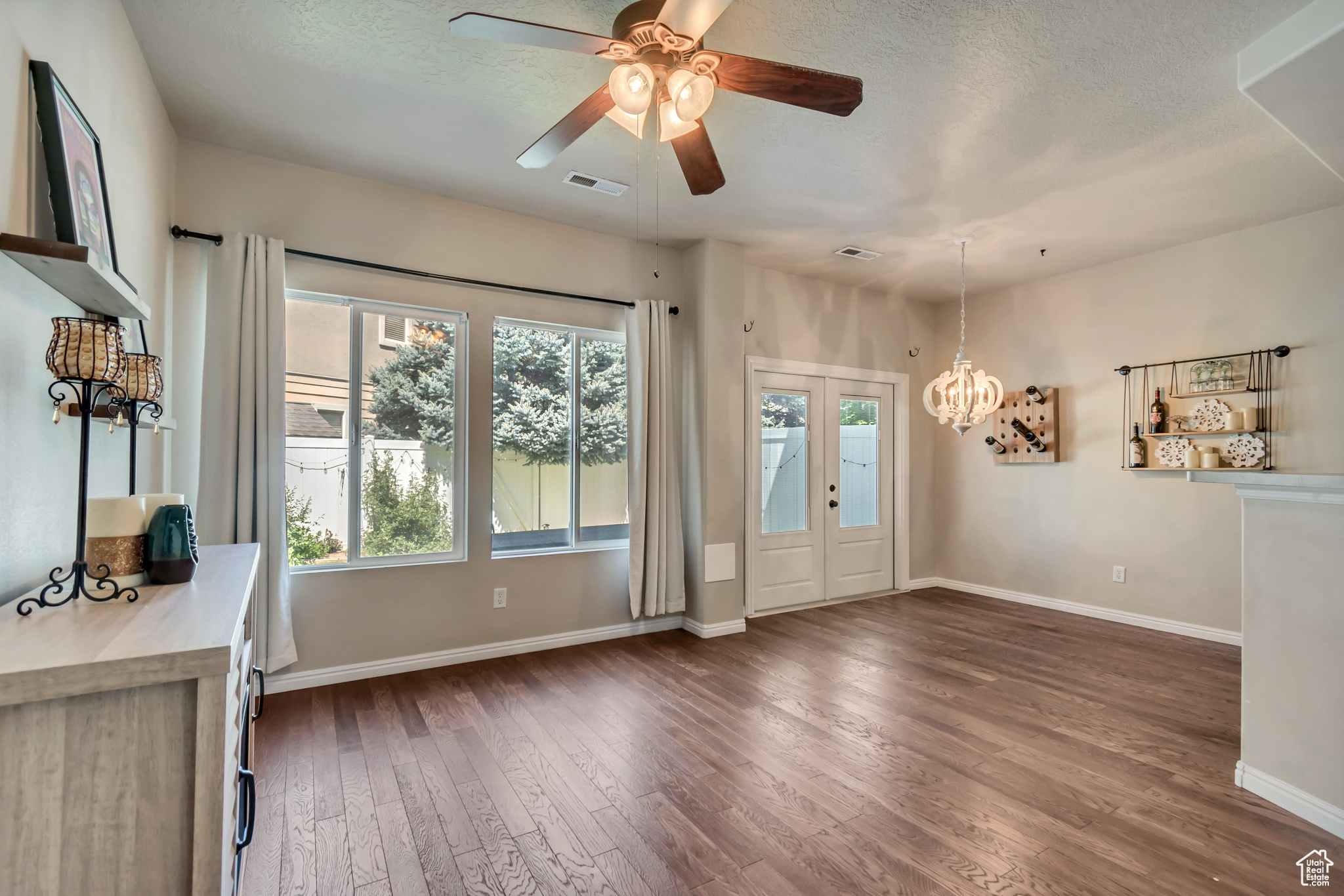 VINTAGE ON THE BLUFF - Residential