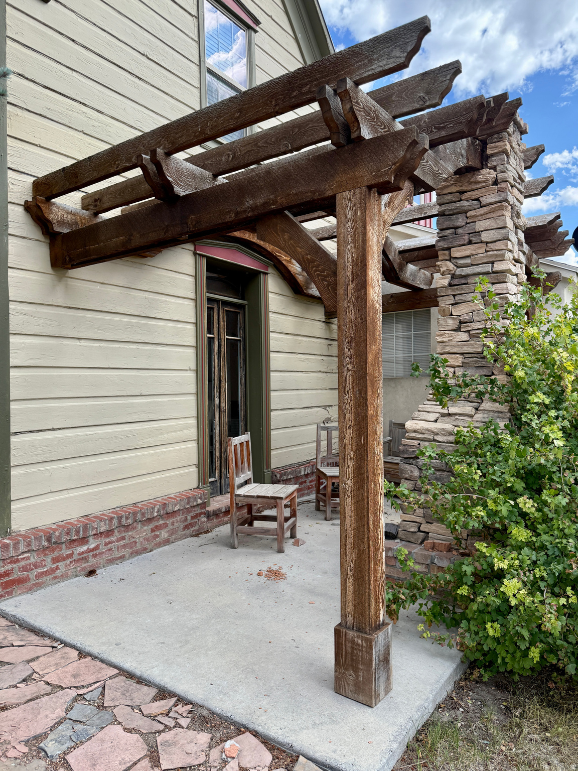 COUNTRY ROAD HAVEN - Residential