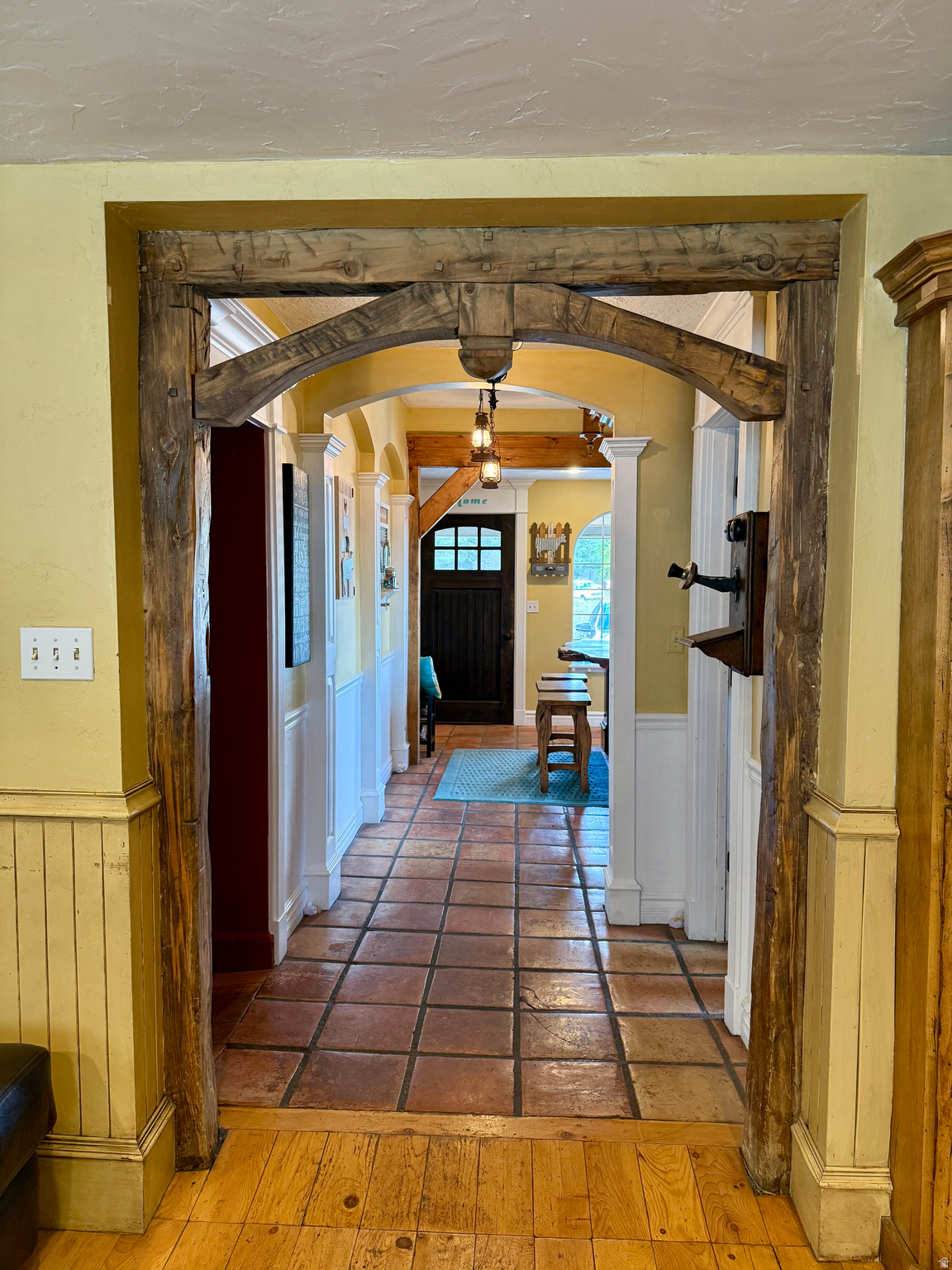 COUNTRY ROAD HAVEN - Residential