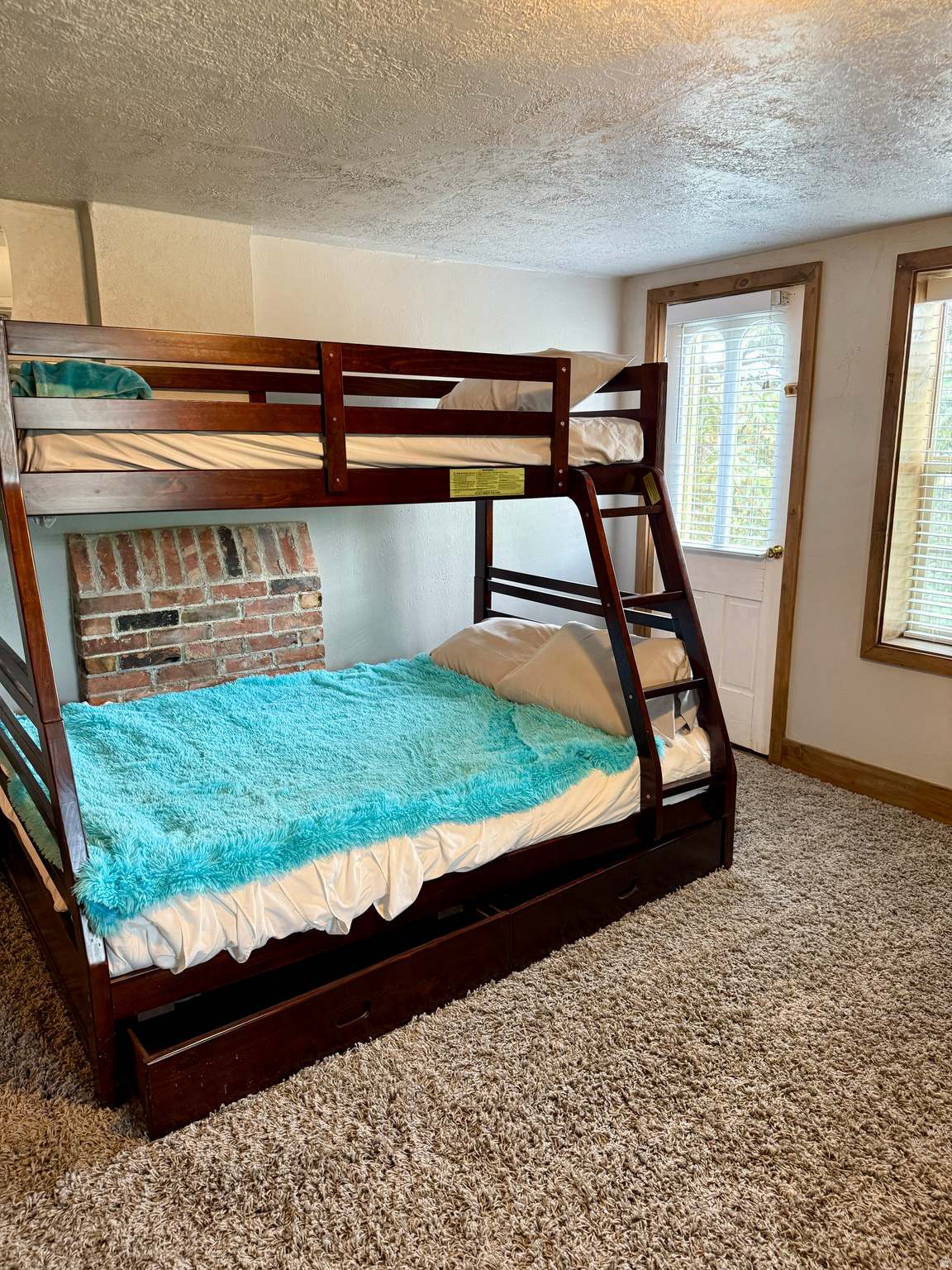 COUNTRY ROAD HAVEN - Residential