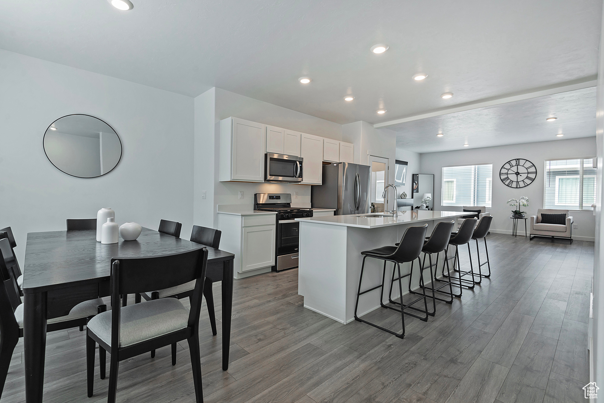 EAGLE POINT - Residential