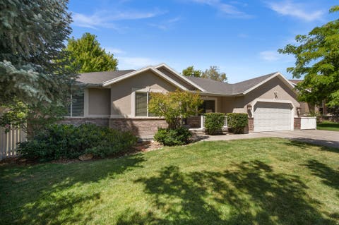 Photo of 7920 S PEAR TREE CIR, Sandy, UT 84094 (MLS # 2180195)