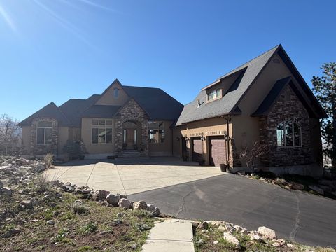 Photo of 5055 N WATERFALL DR W, Pleasant View, UT 84414 (MLS # 2145078)