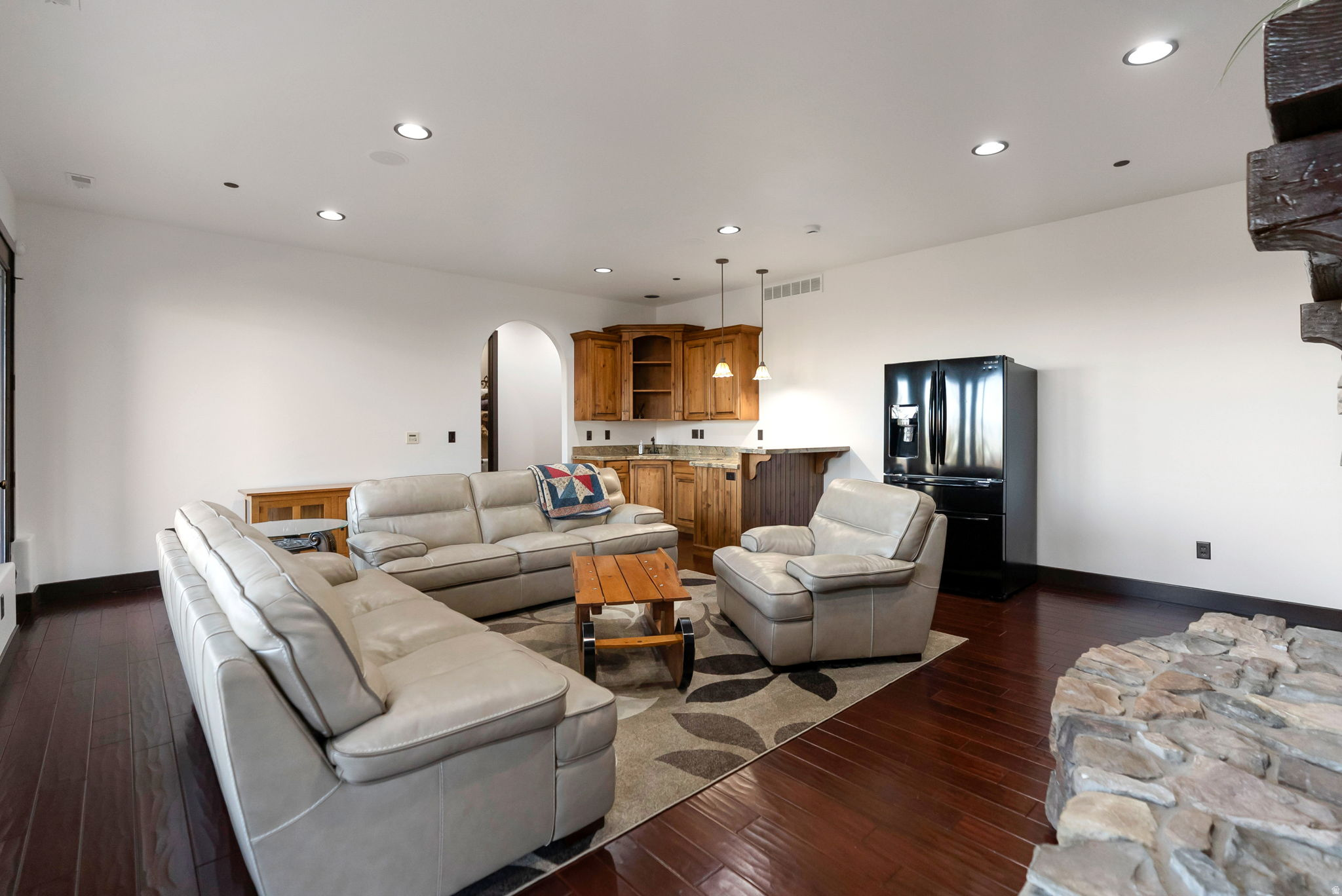 POLE PATCH - Residential