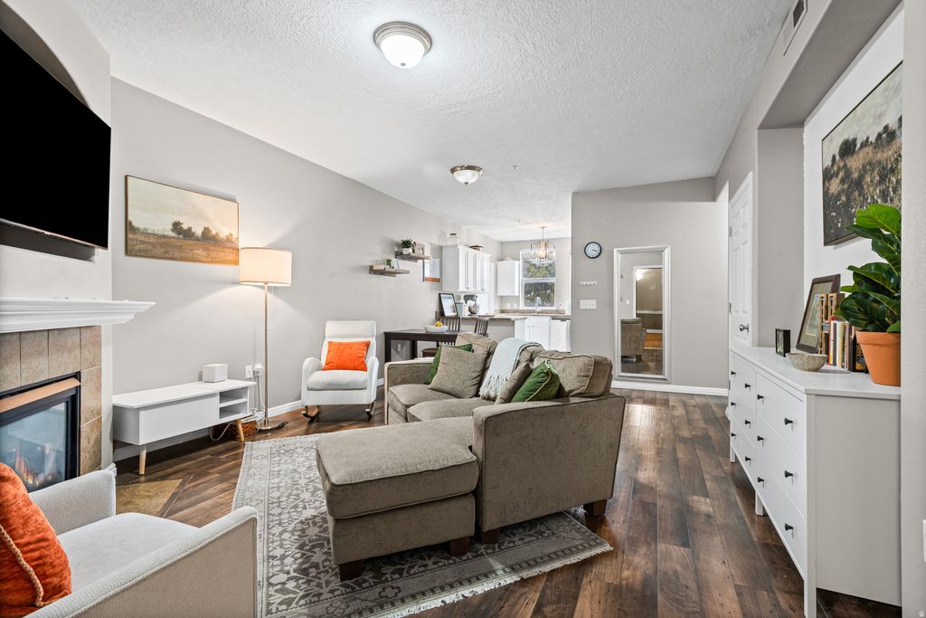 Photo of 180 W ALBION VILLAGE WAY #301, Sandy, UT 84070 (MLS # 2154015)