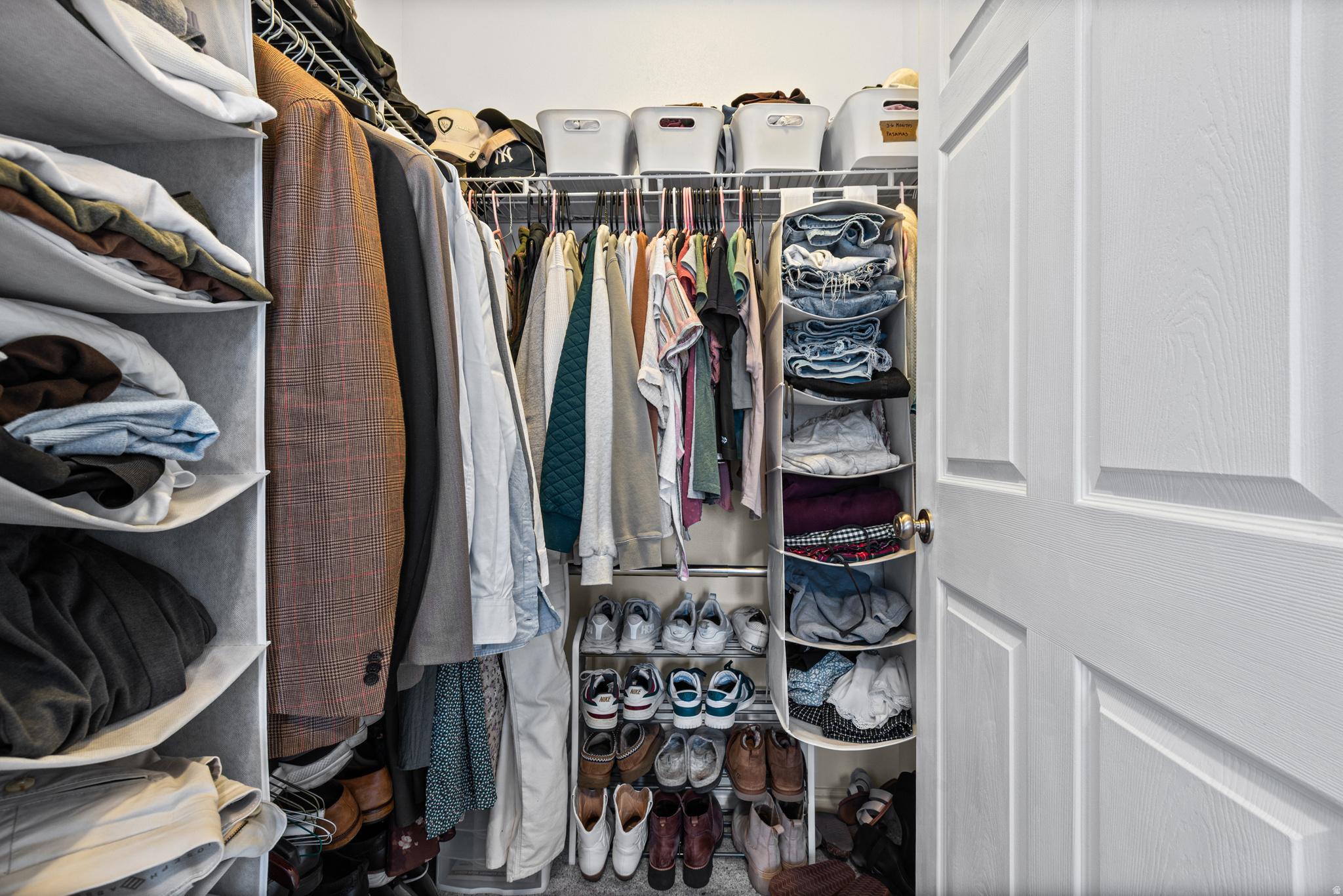 ALBION VILLAGE - Residential