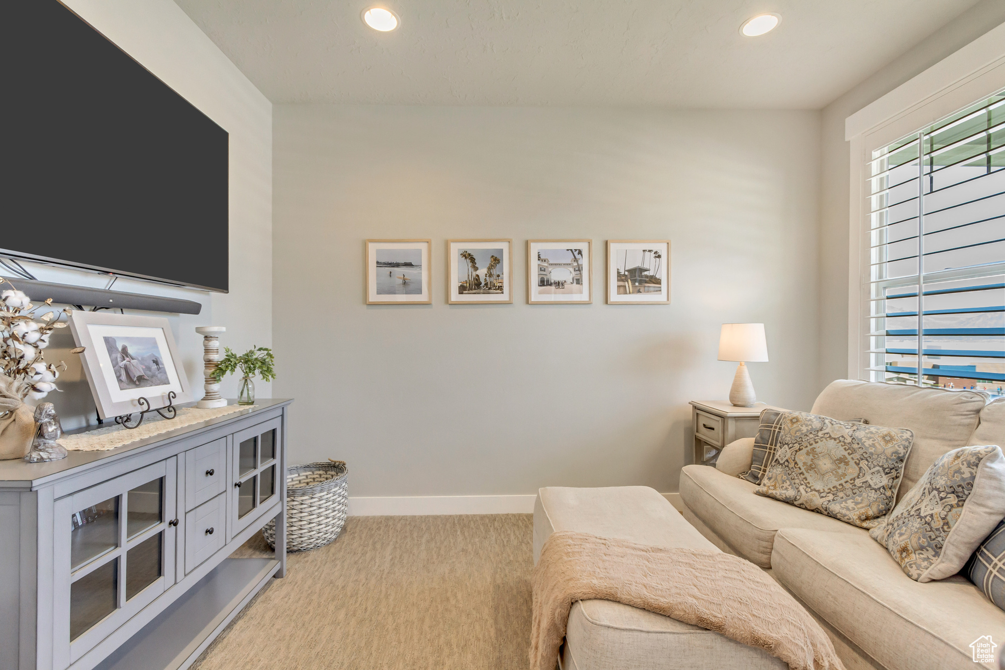 Saratoga Springs, Utah 84045, United States, 7 Bedrooms Bedrooms, ,3 BathroomsBathrooms,Residential,Pending,119324