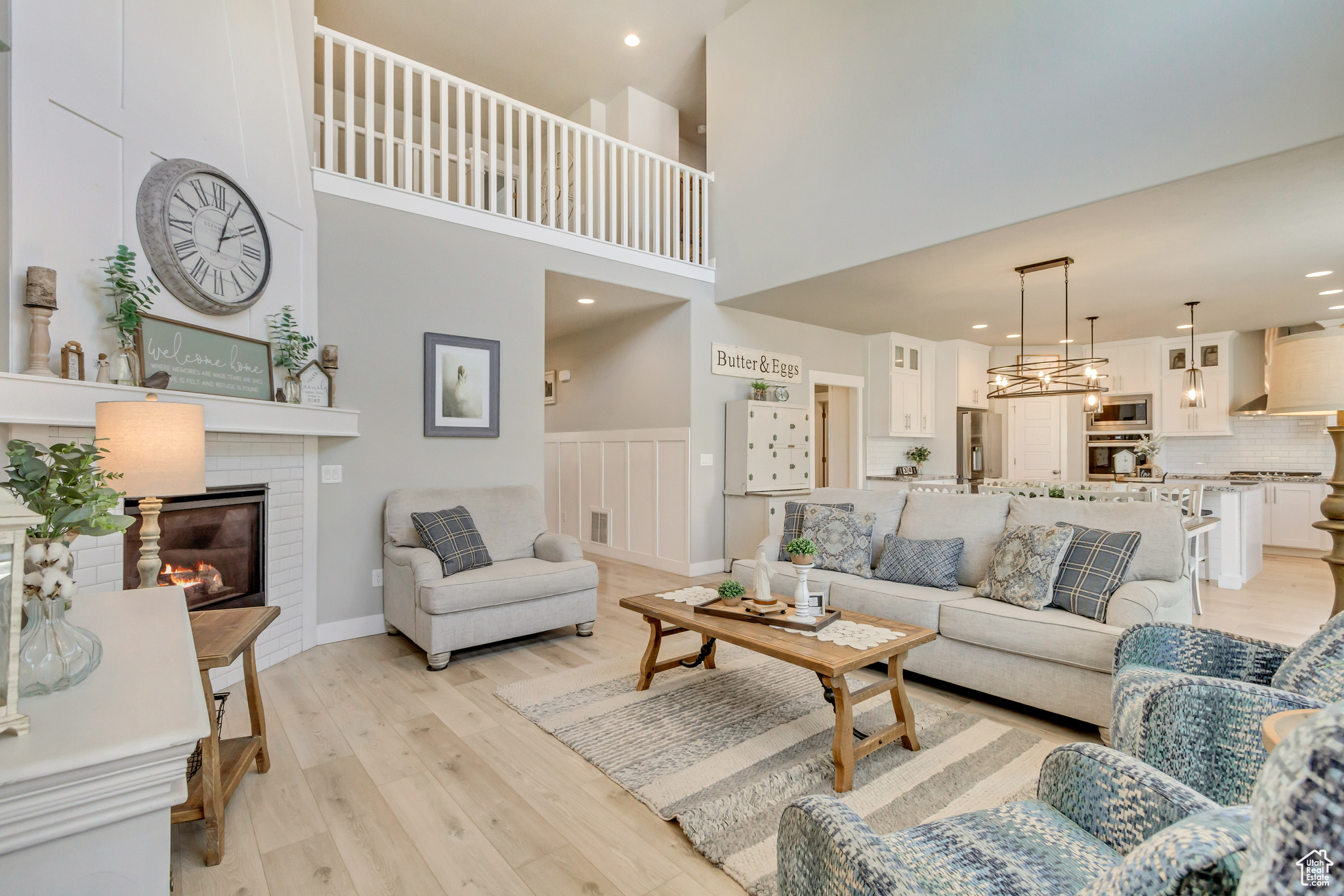 Saratoga Springs, Utah 84045, United States, 7 Bedrooms Bedrooms, ,3 BathroomsBathrooms,Residential,Pending,119324