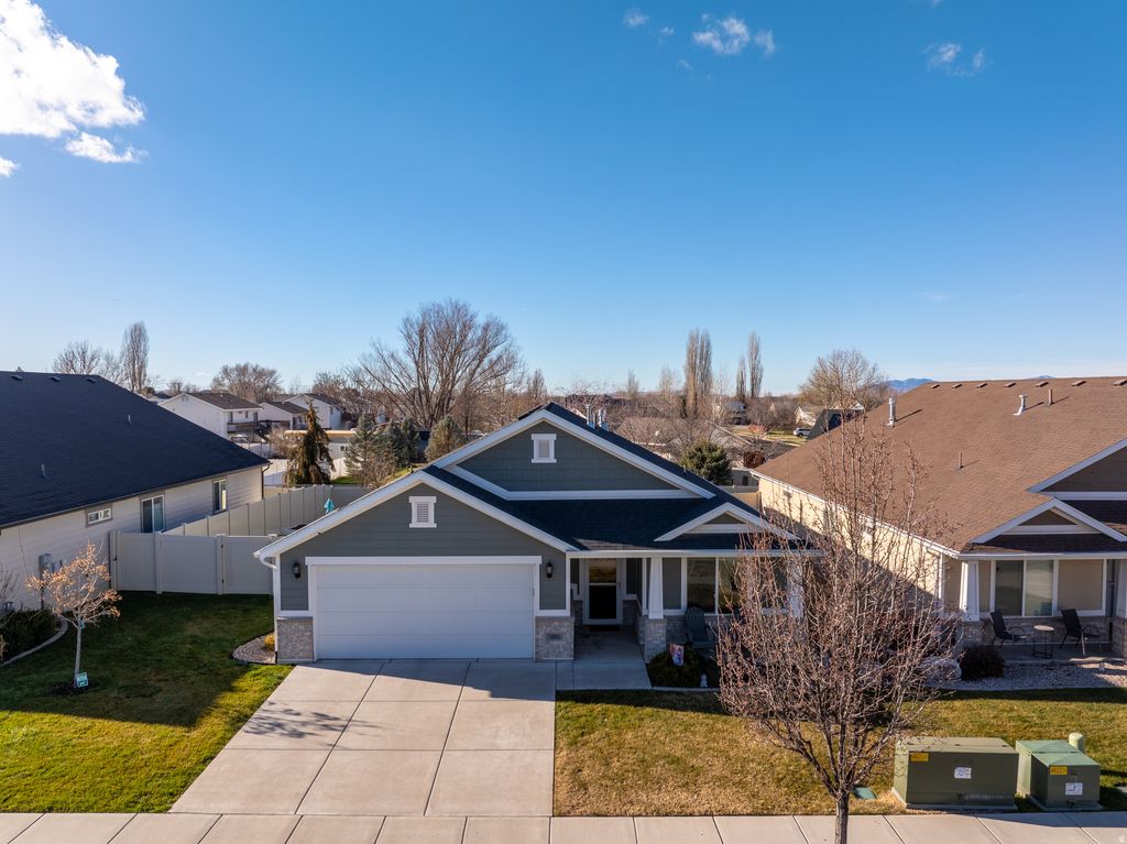 Photo of 1881 N 2350 W #110, Clinton, UT 84015 (MLS # 2133082)