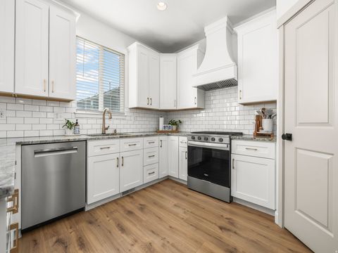 Tiny photo for 4062 E HUDSON WAY, Eagle Mountain, UT 84005 (MLS # 2132918)