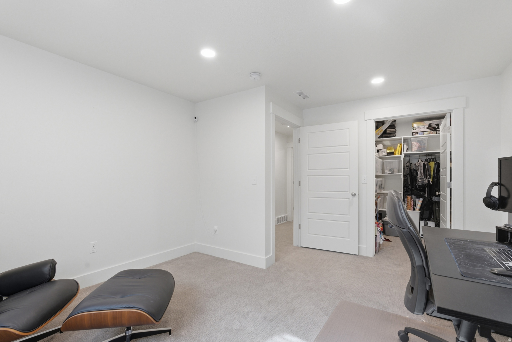 JORDAN WILLOWS - Residential