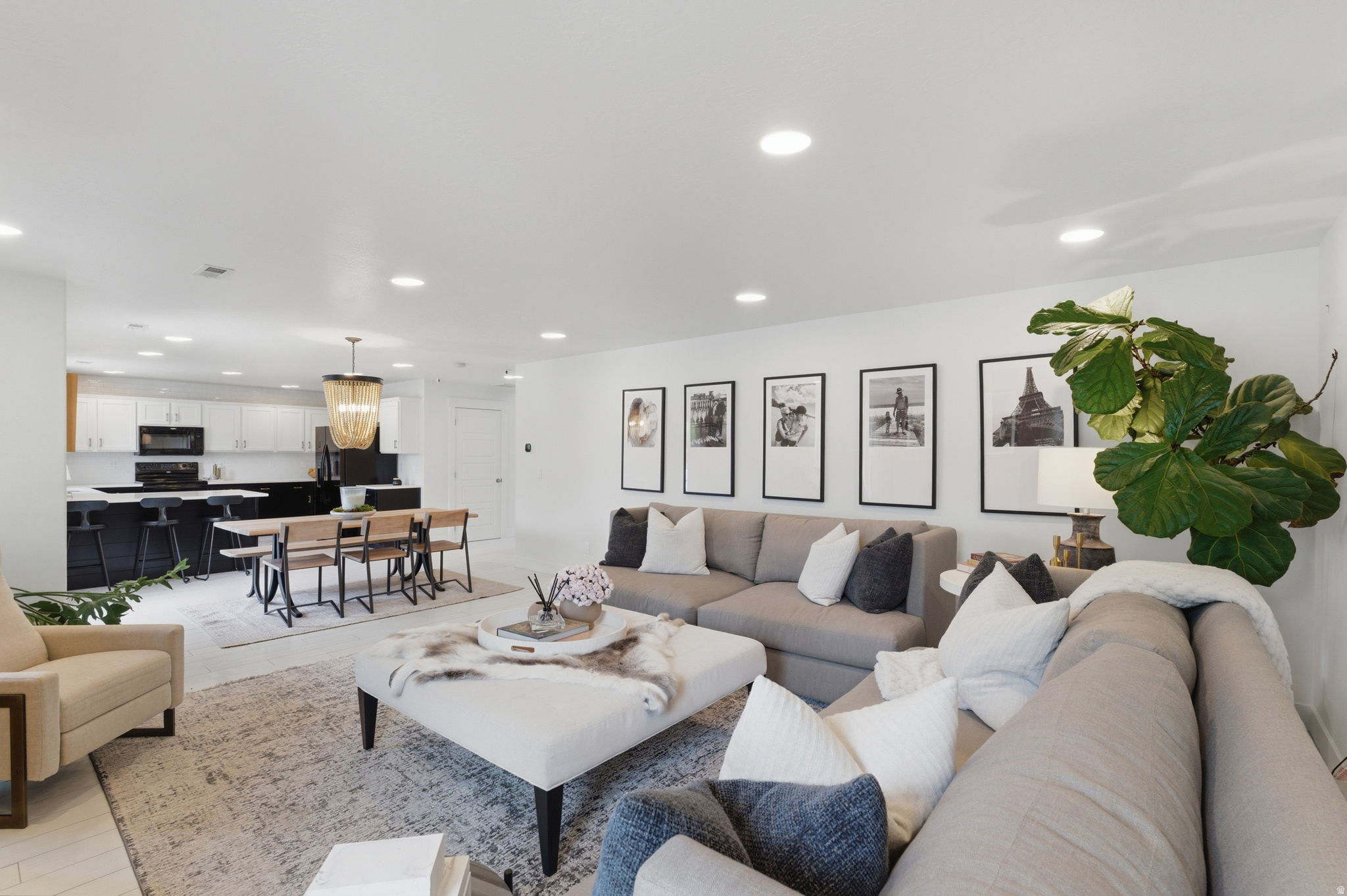 JORDAN WILLOWS - Residential