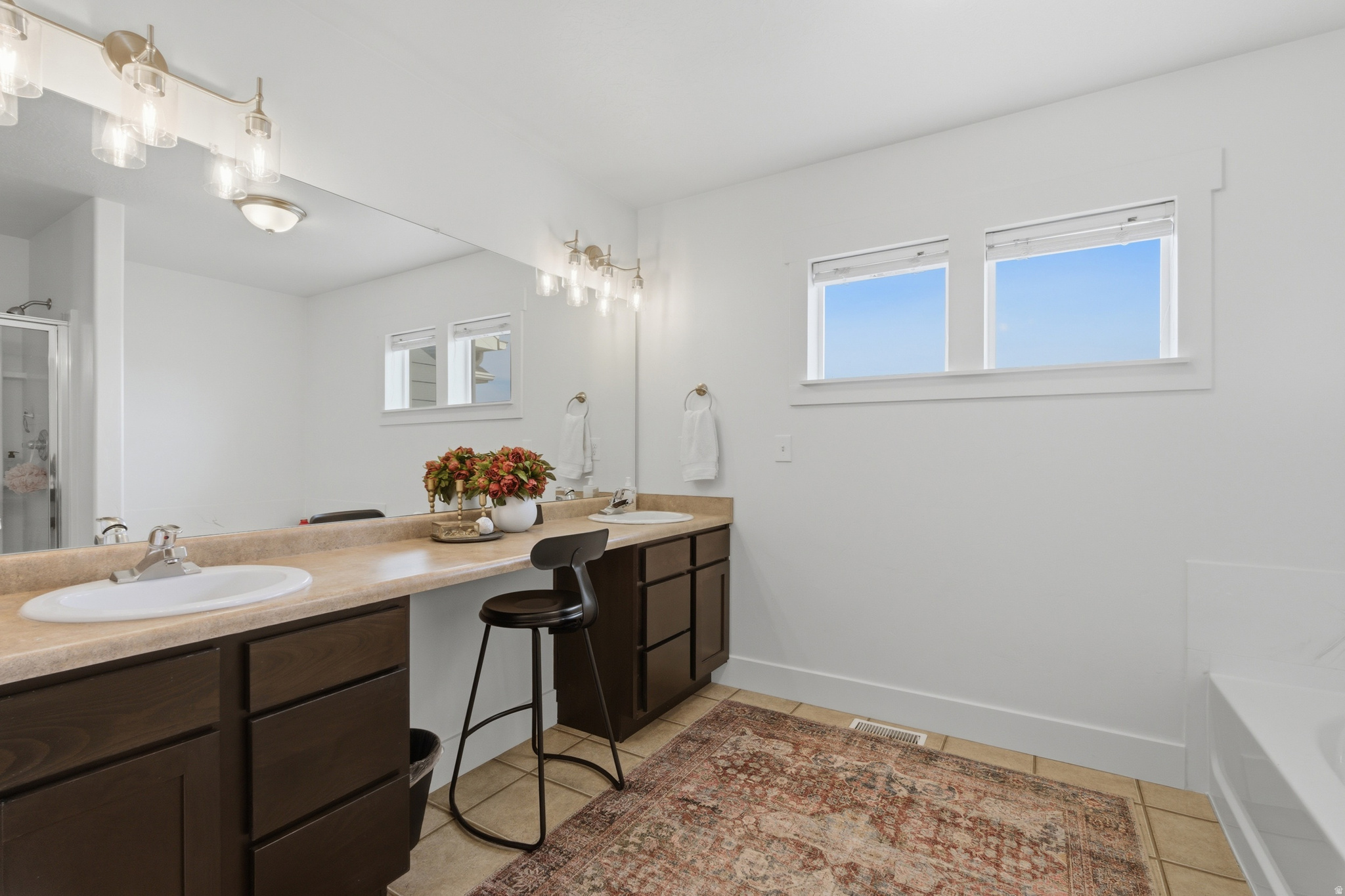 JORDAN WILLOWS - Residential