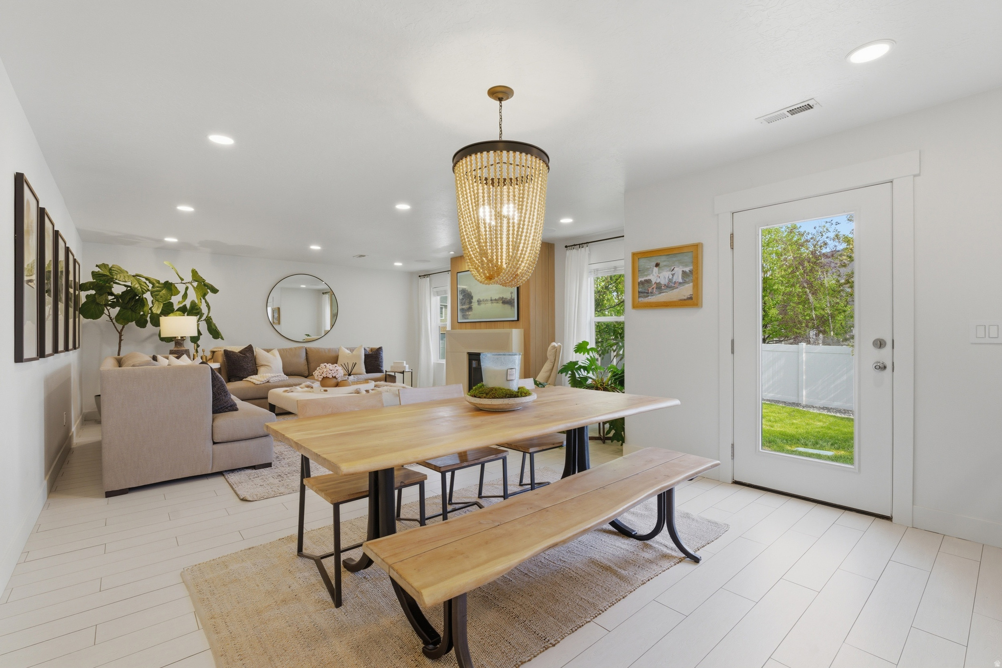 JORDAN WILLOWS - Residential