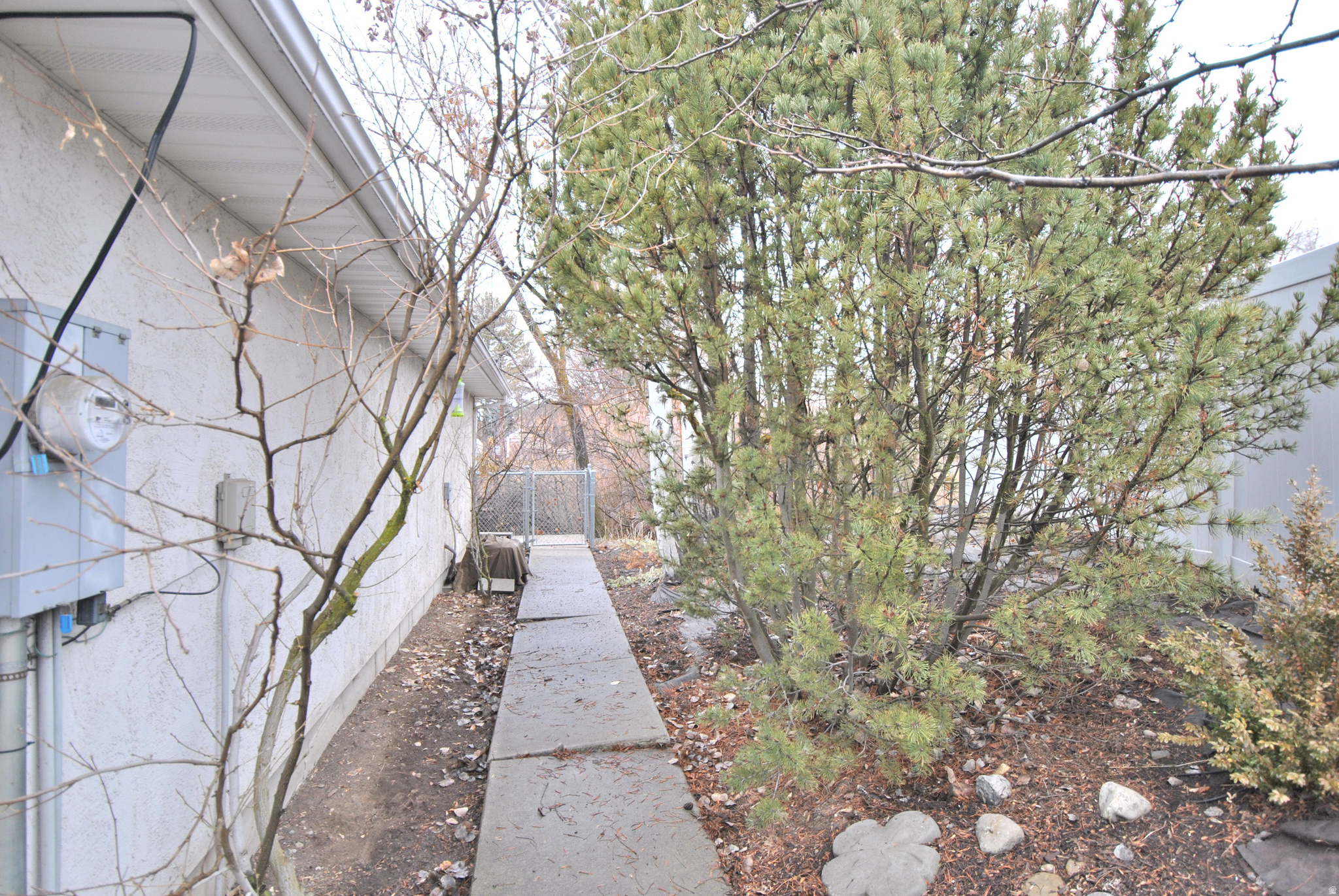 RIVER POINTE - Residential Income