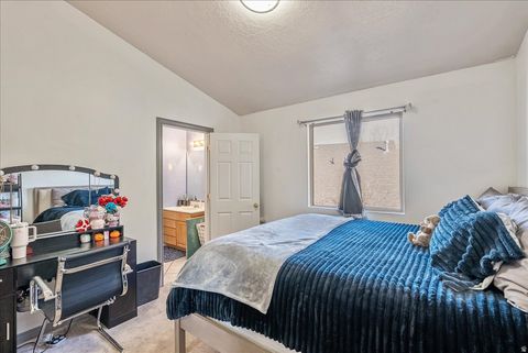 Tiny photo for 1404 N SPRING MOUNTAIN RD E, Springville, UT 84663 (MLS # 2143228)