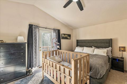 Tiny photo for 1404 N SPRING MOUNTAIN RD E, Springville, UT 84663 (MLS # 2143228)