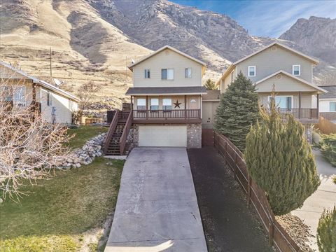 Tiny photo for 1404 N SPRING MOUNTAIN RD E, Springville, UT 84663 (MLS # 2143228)