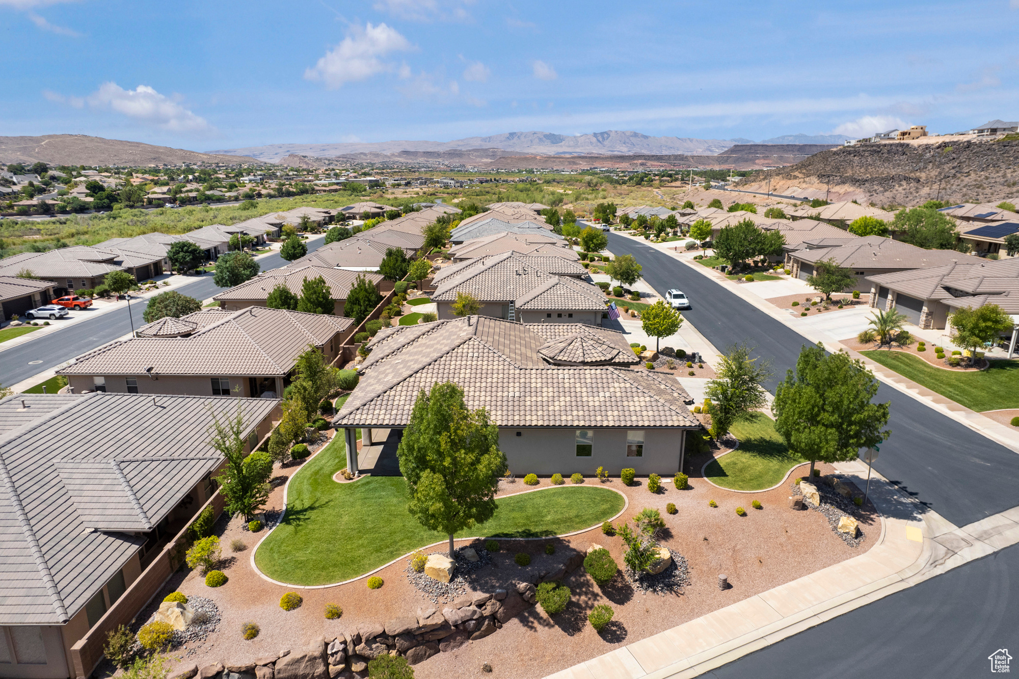 RIVERSIDE CLIFFS SUBDIVISION PH 2 - Residential