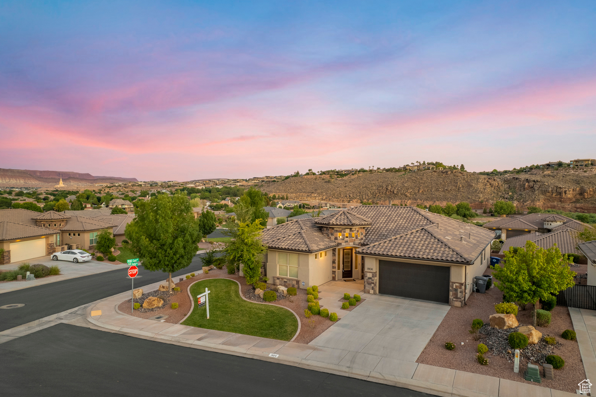 RIVERSIDE CLIFFS SUBDIVISION PH 2 - Residential