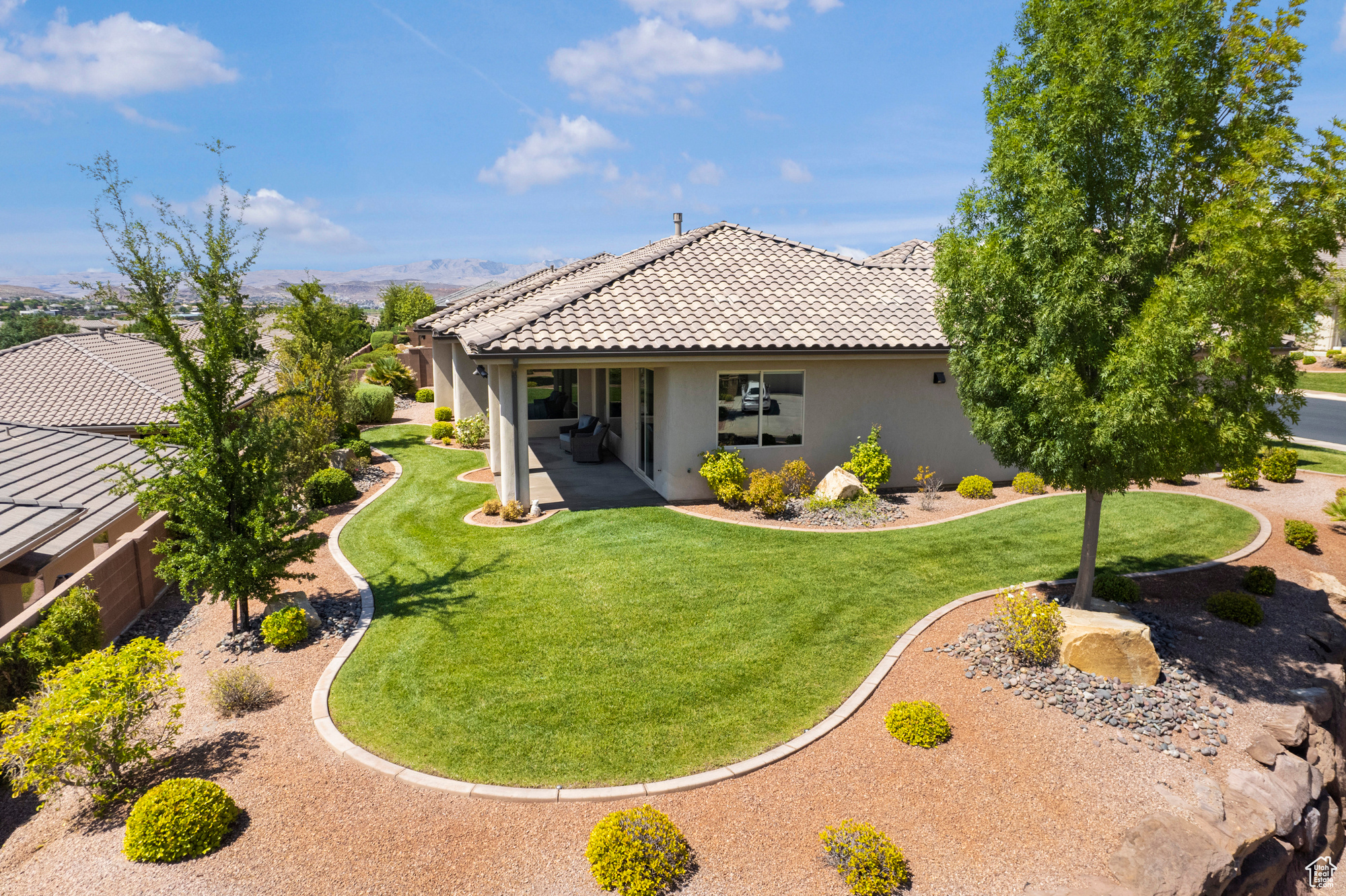 RIVERSIDE CLIFFS SUBDIVISION PH 2 - Residential