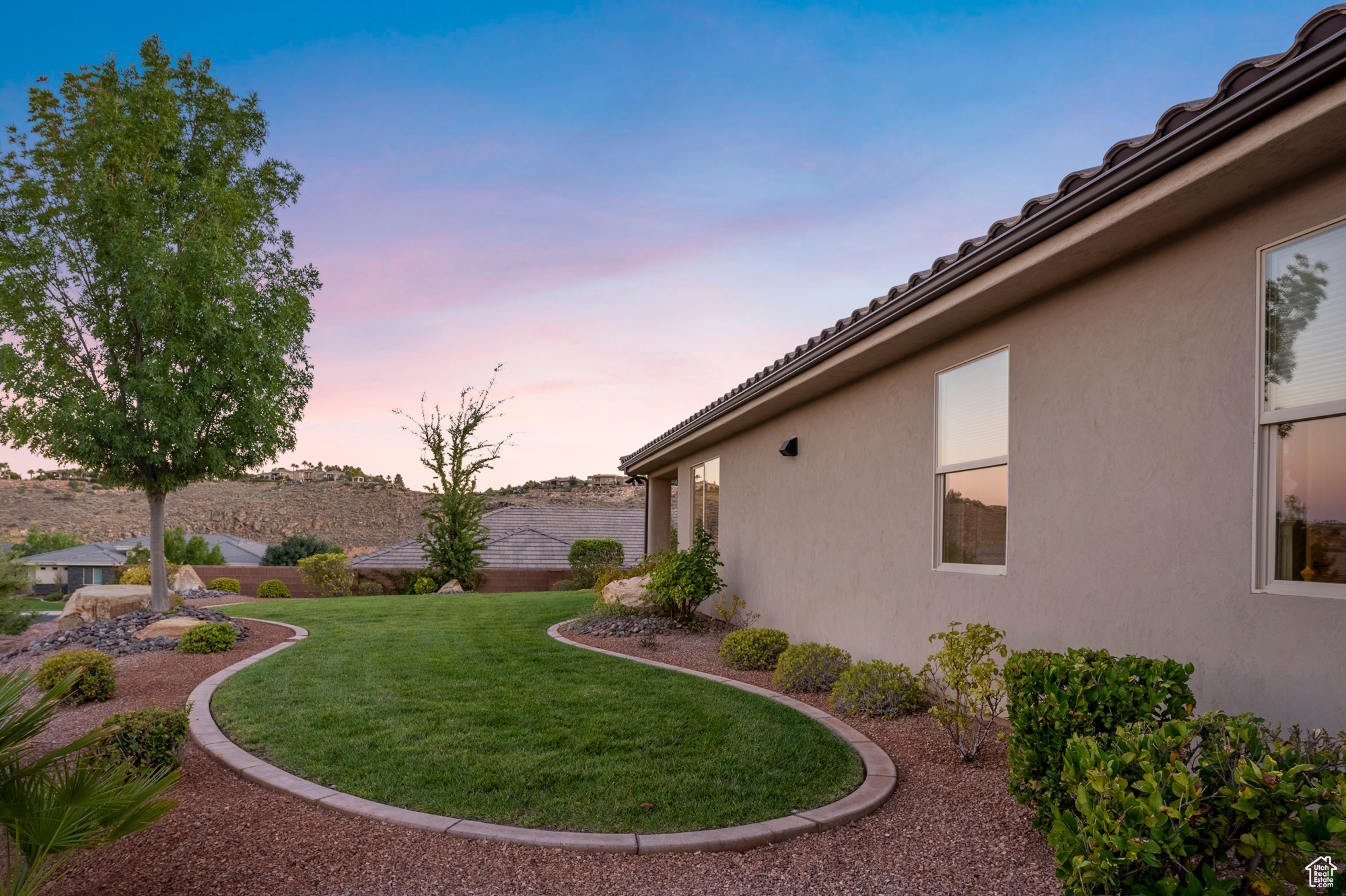 RIVERSIDE CLIFFS SUBDIVISION PH 2 - Residential