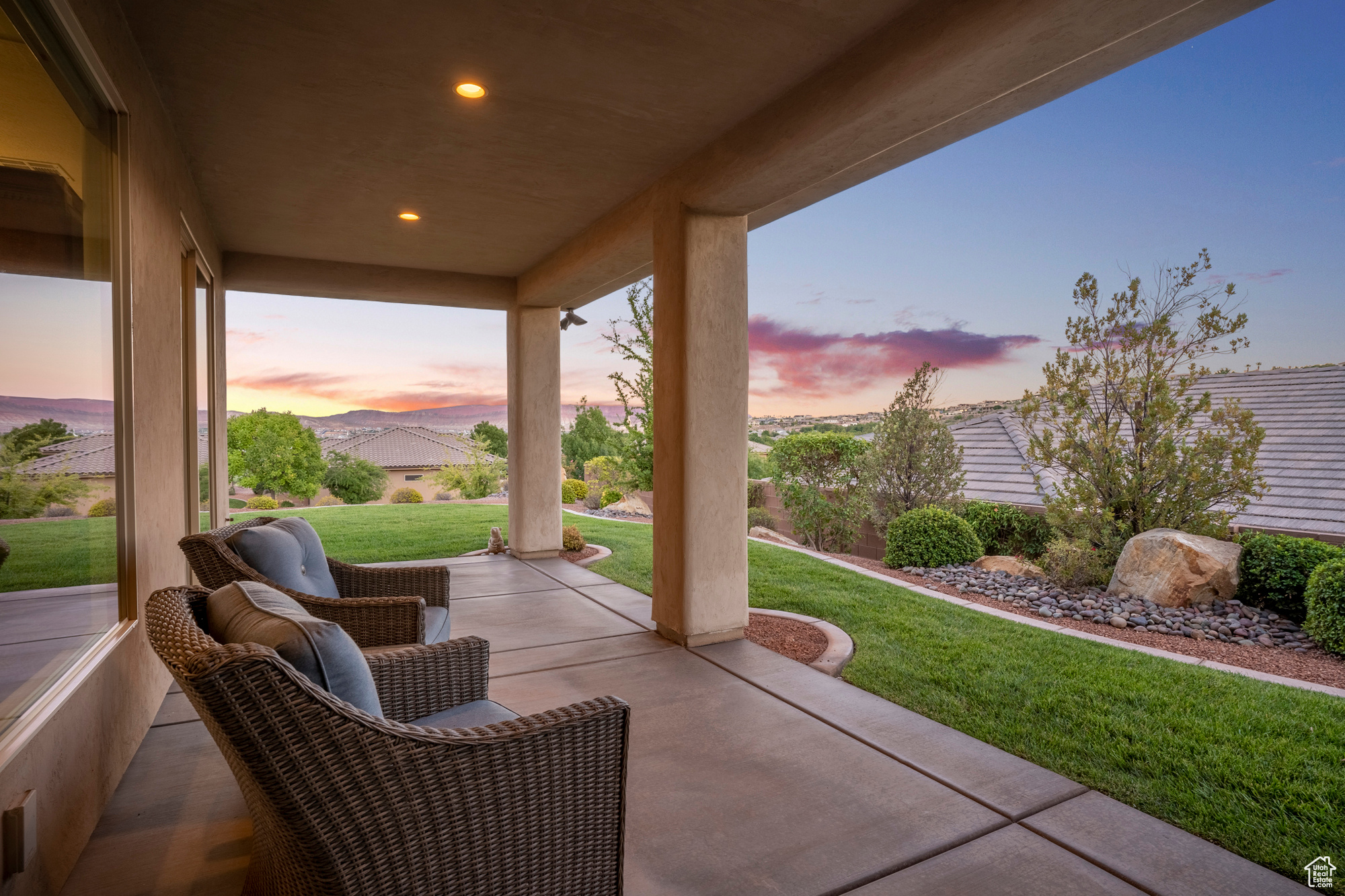 RIVERSIDE CLIFFS SUBDIVISION PH 2 - Residential