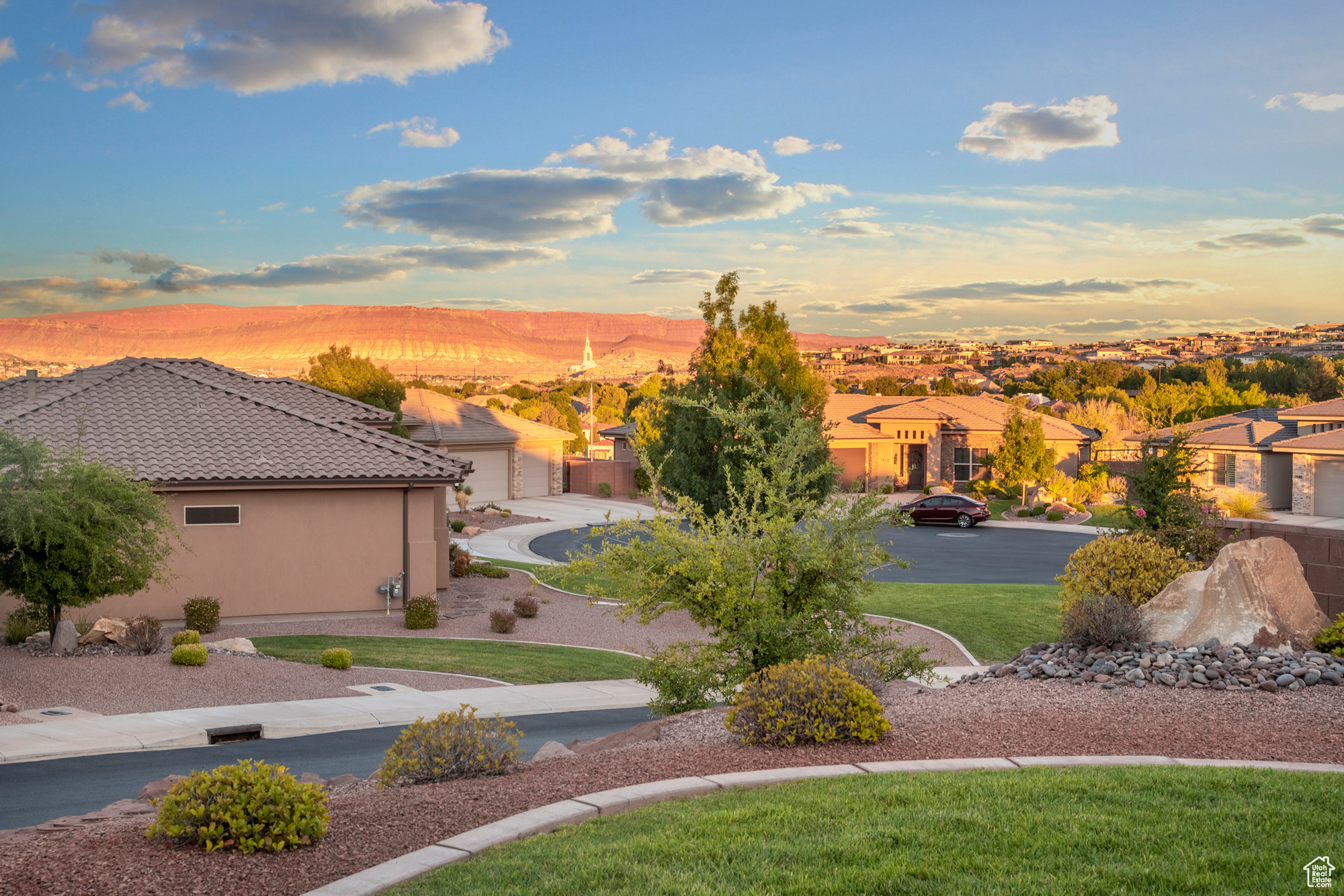 RIVERSIDE CLIFFS SUBDIVISION PH 2 - Residential