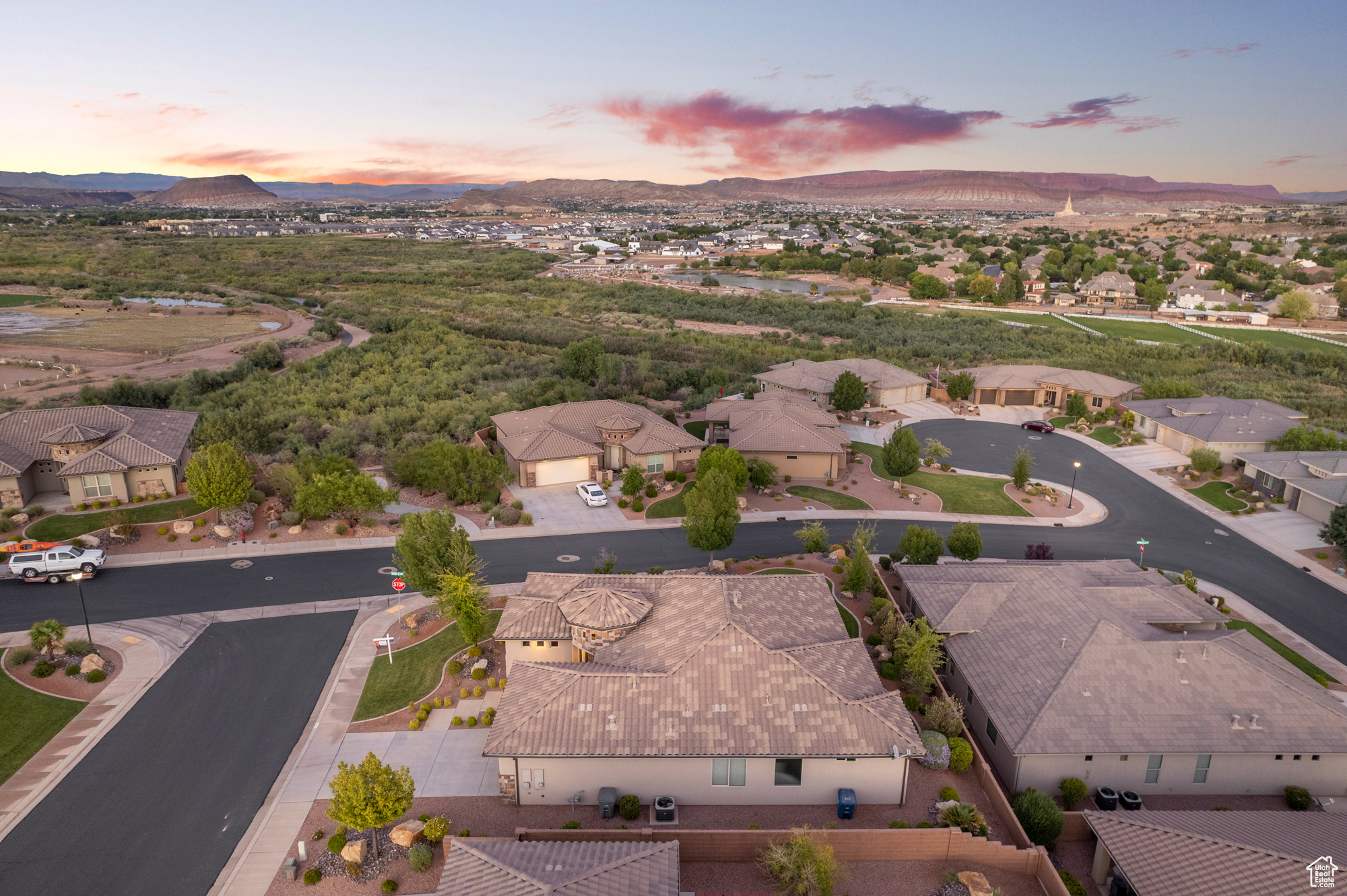 RIVERSIDE CLIFFS SUBDIVISION PH 2 - Residential