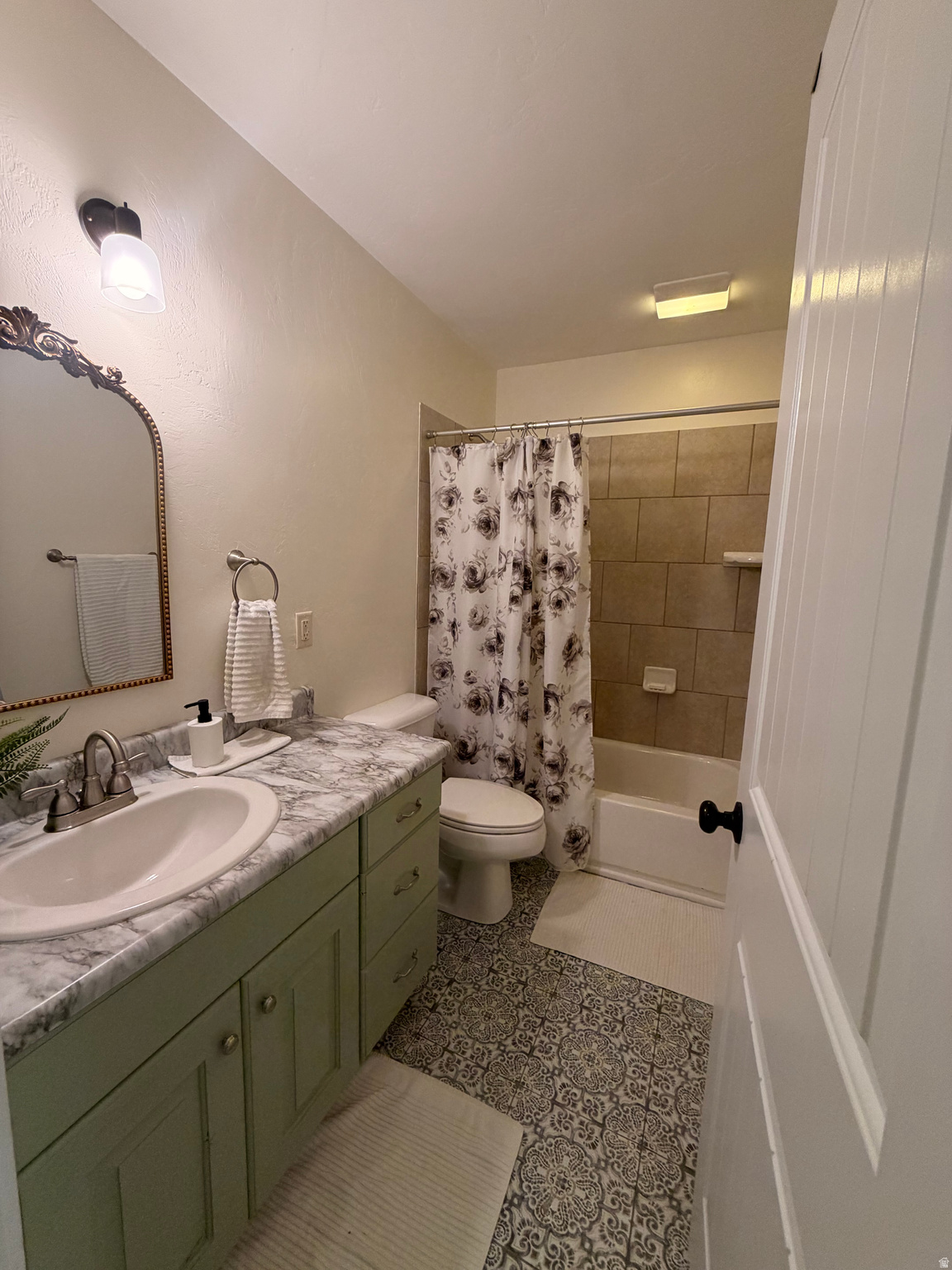 CEDAR RIDGE - Residential