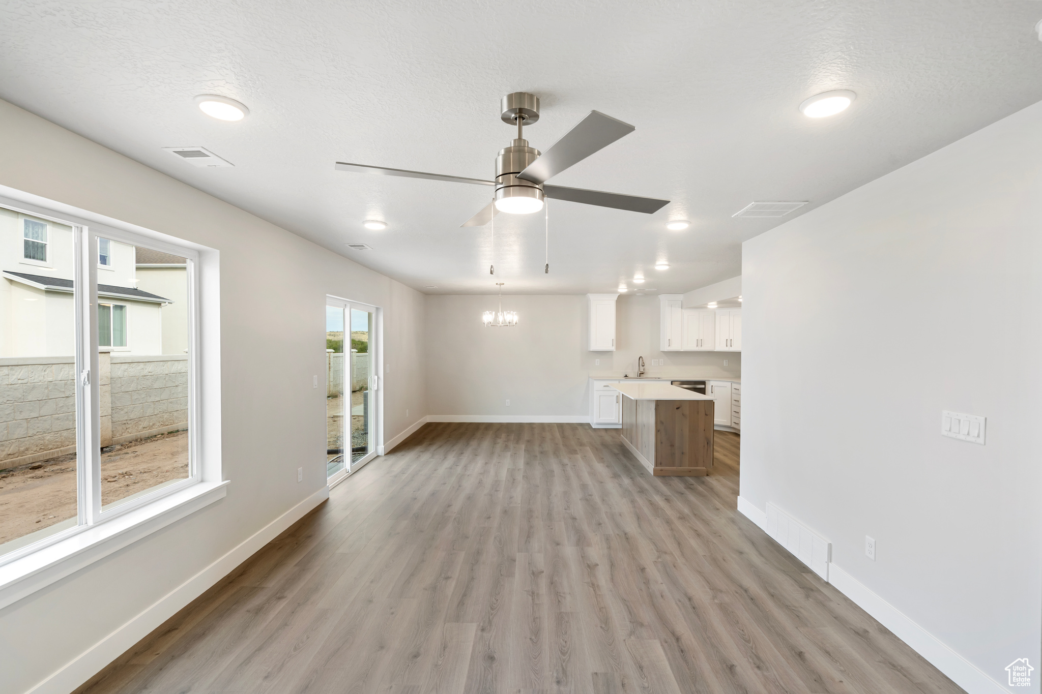 APPLE HOLLOW AT THE ORCHARDS - Residential
