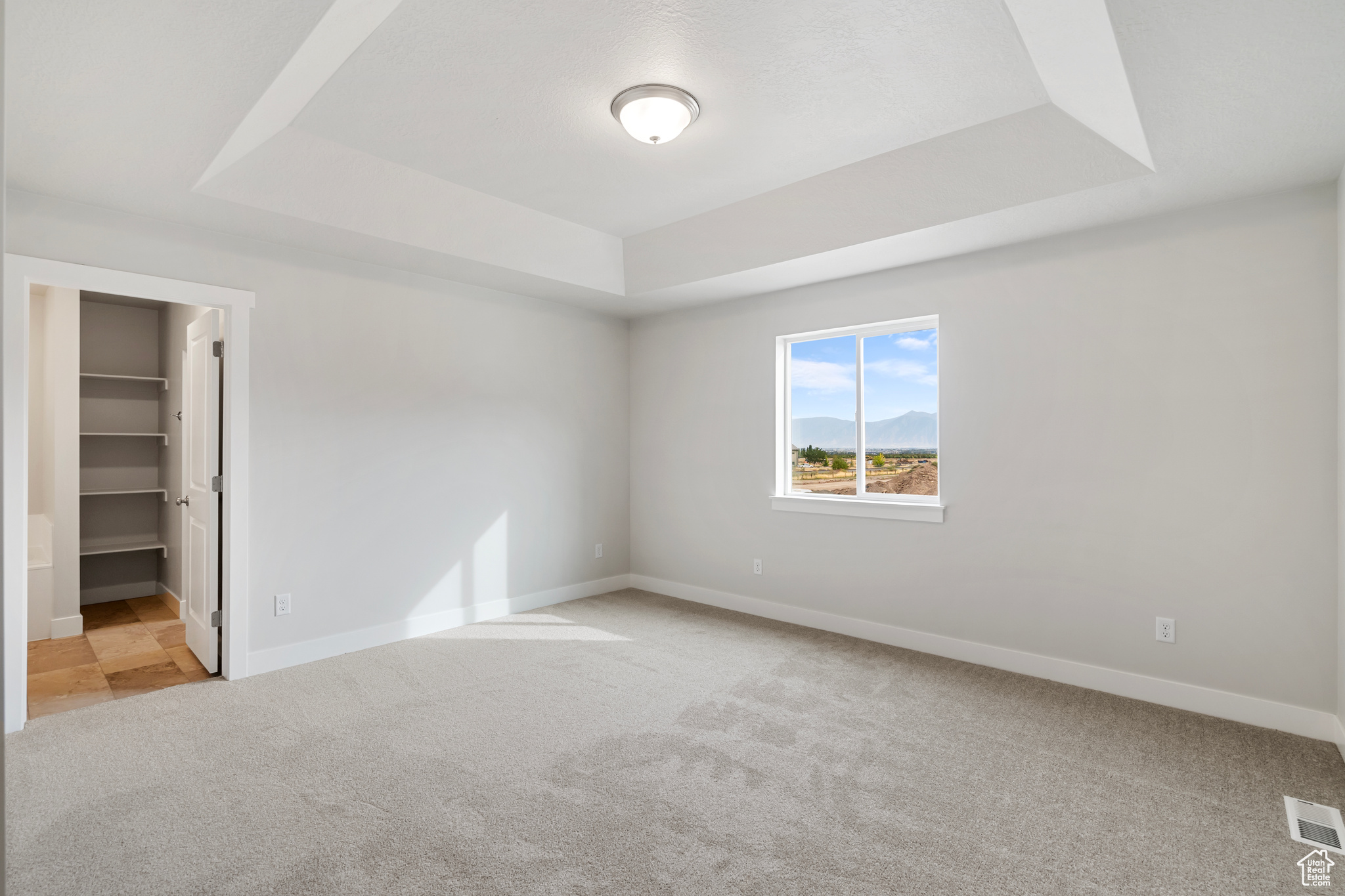 APPLE HOLLOW AT THE ORCHARDS - Residential