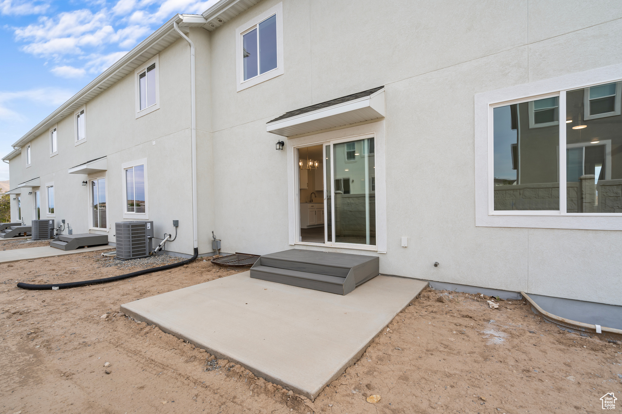 APPLE HOLLOW AT THE ORCHARDS - Residential