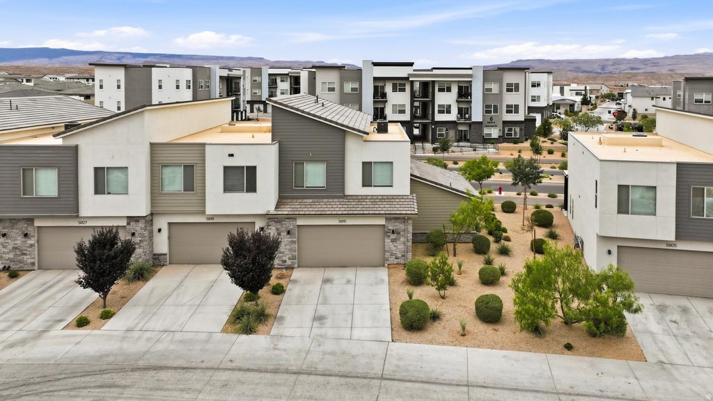 Photo of 5815 S CARNELIAN PKWY, Saint George, UT 84790 (MLS # 2174919)
