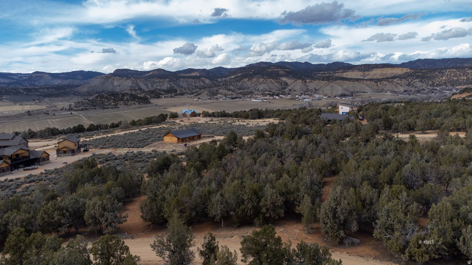 QUARTER CIRCLE H RANCH - Land