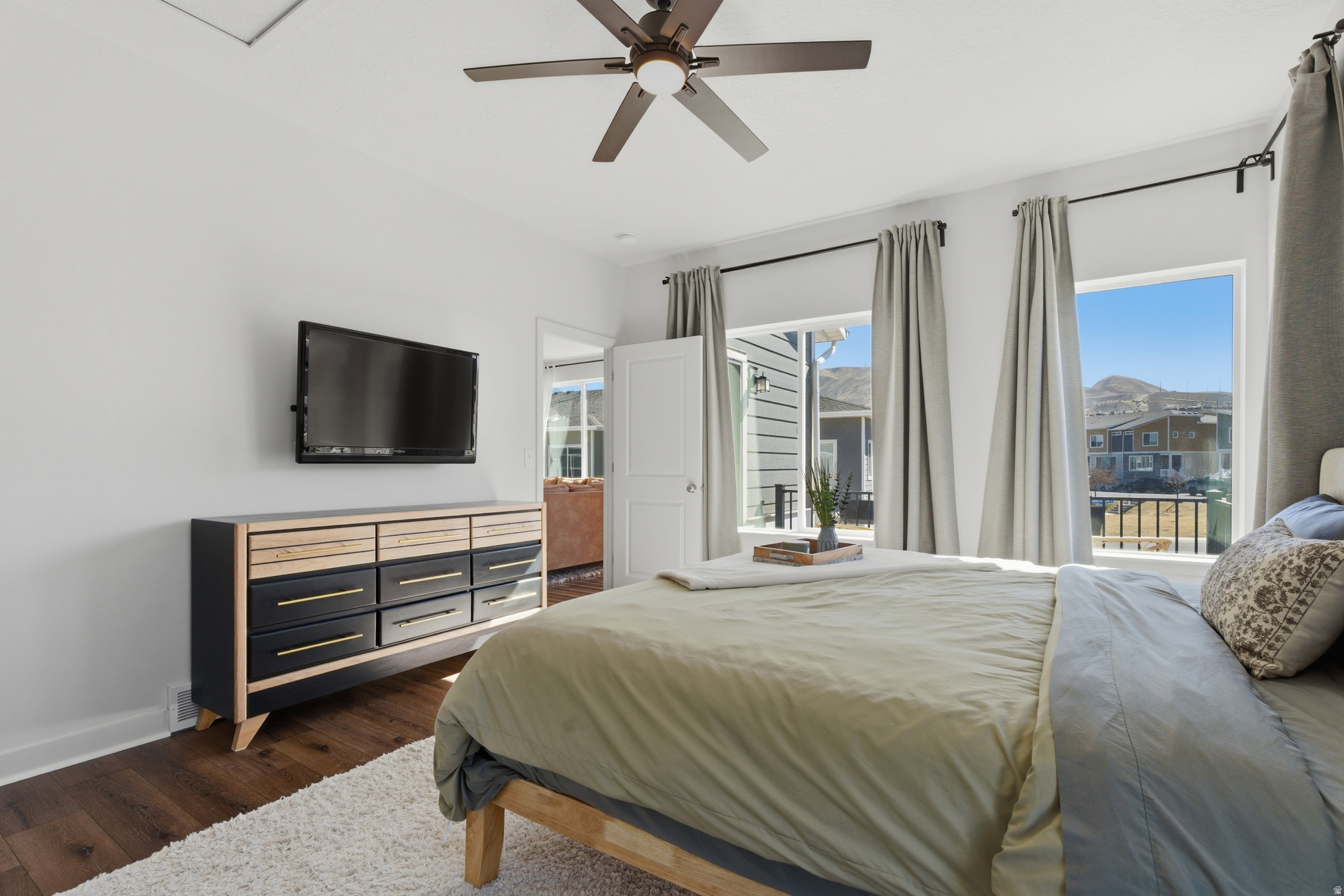 COBALT VILLAGE - Residential