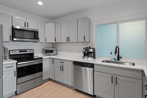Tiny photo for 3138 S 700 E, South Salt Lake, UT 84106 (MLS # 2121616)