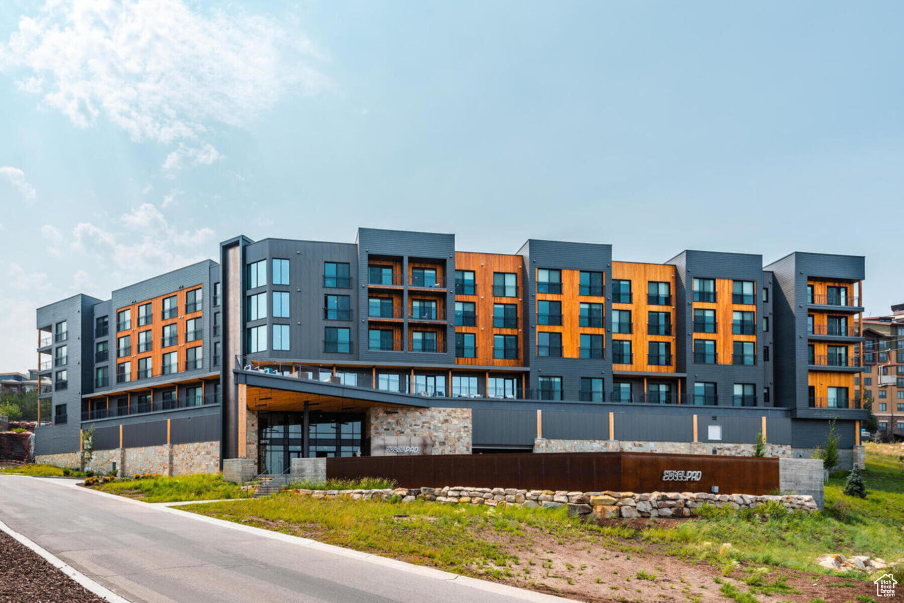 YOTELPAD CONDOMINIUMS - Residential