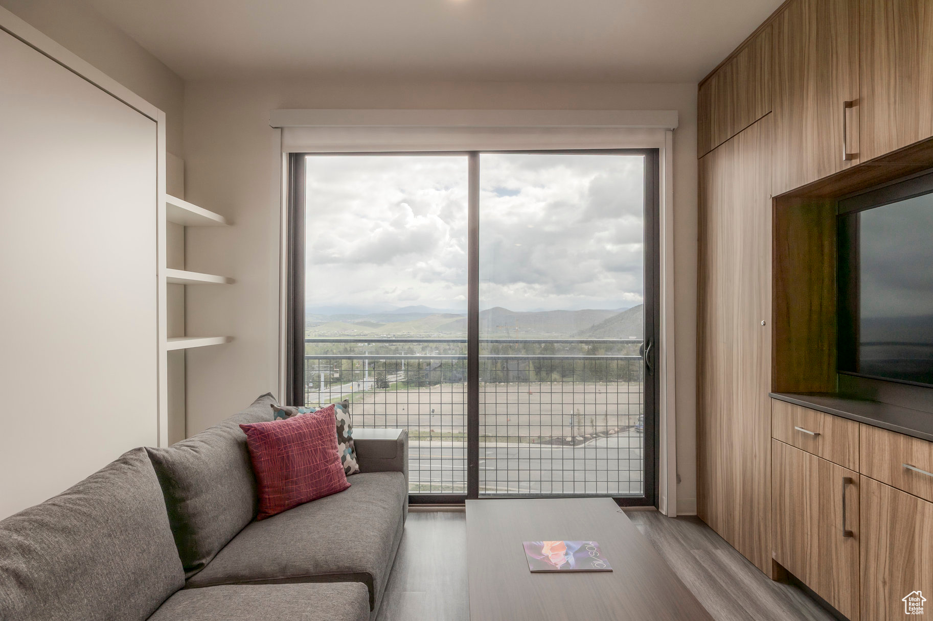 YOTELPAD CONDOMINIUMS - Residential