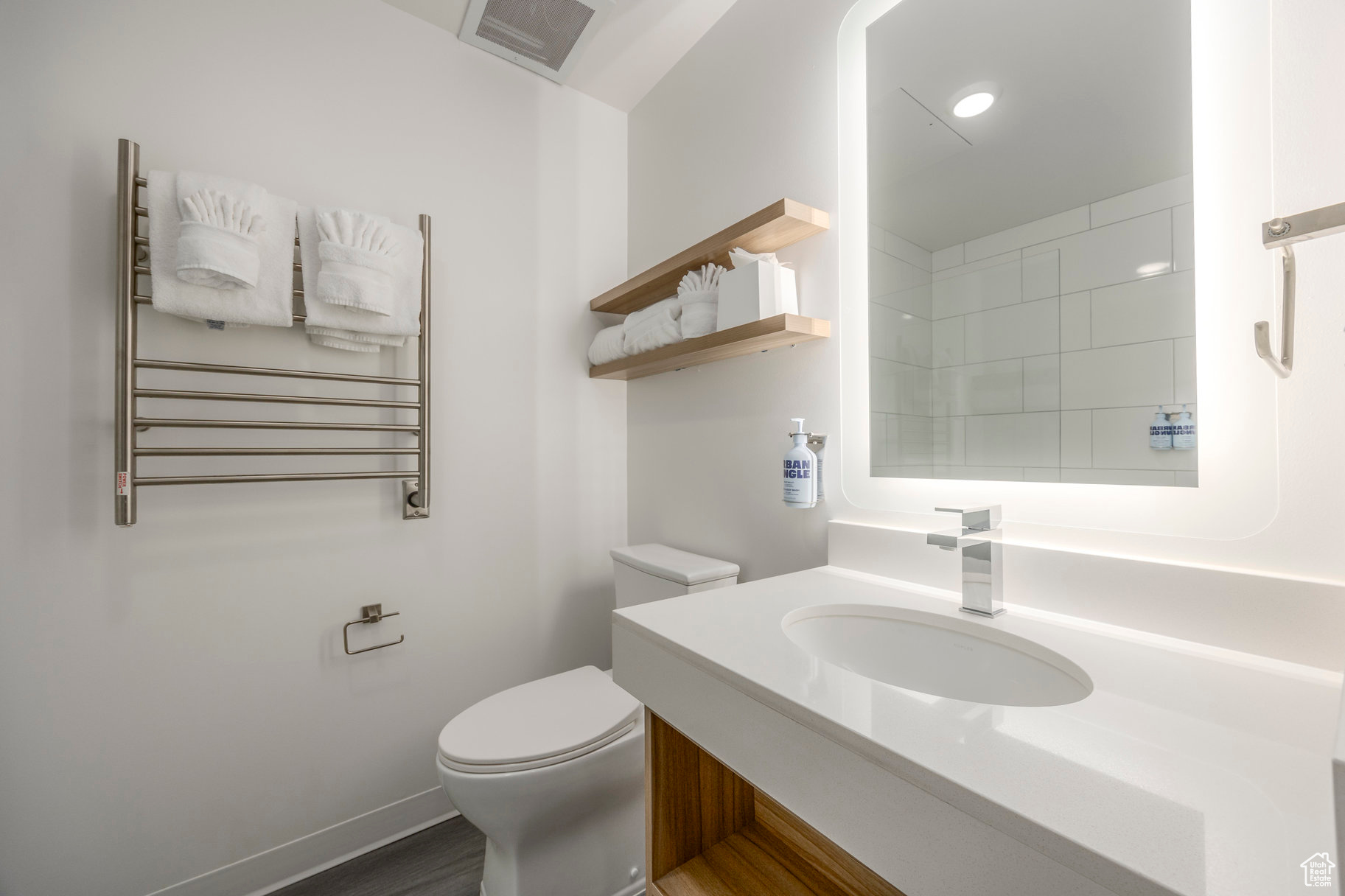 YOTELPAD CONDOMINIUMS - Residential