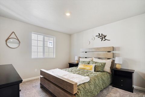 Tiny photo for 297 N ROUNDABOUT ST, Saratoga Springs, UT 84045 (MLS # 2150974)