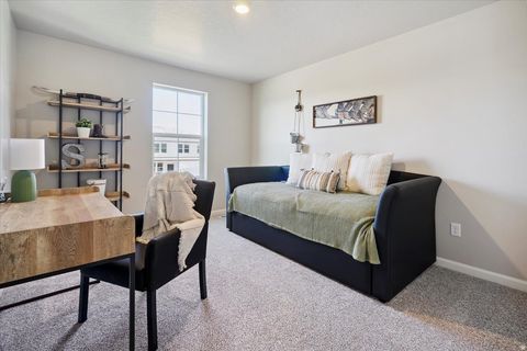 Tiny photo for 297 N ROUNDABOUT ST, Saratoga Springs, UT 84045 (MLS # 2150974)