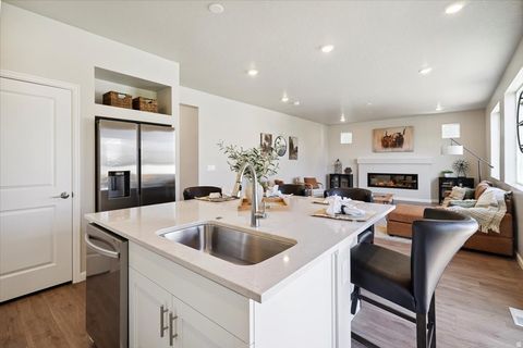 Tiny photo for 297 N ROUNDABOUT ST, Saratoga Springs, UT 84045 (MLS # 2150974)