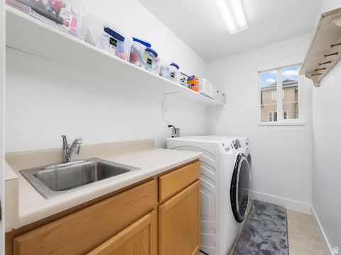 Tiny photo for 341 W 600 N, Lindon, UT 84042 (MLS # 2147068)