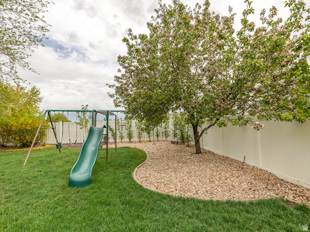 CAMBRIDGE FARMS - Residential