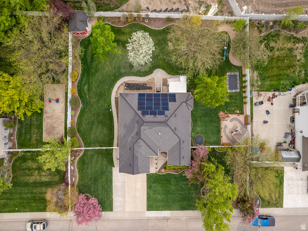 CAMBRIDGE FARMS - Residential